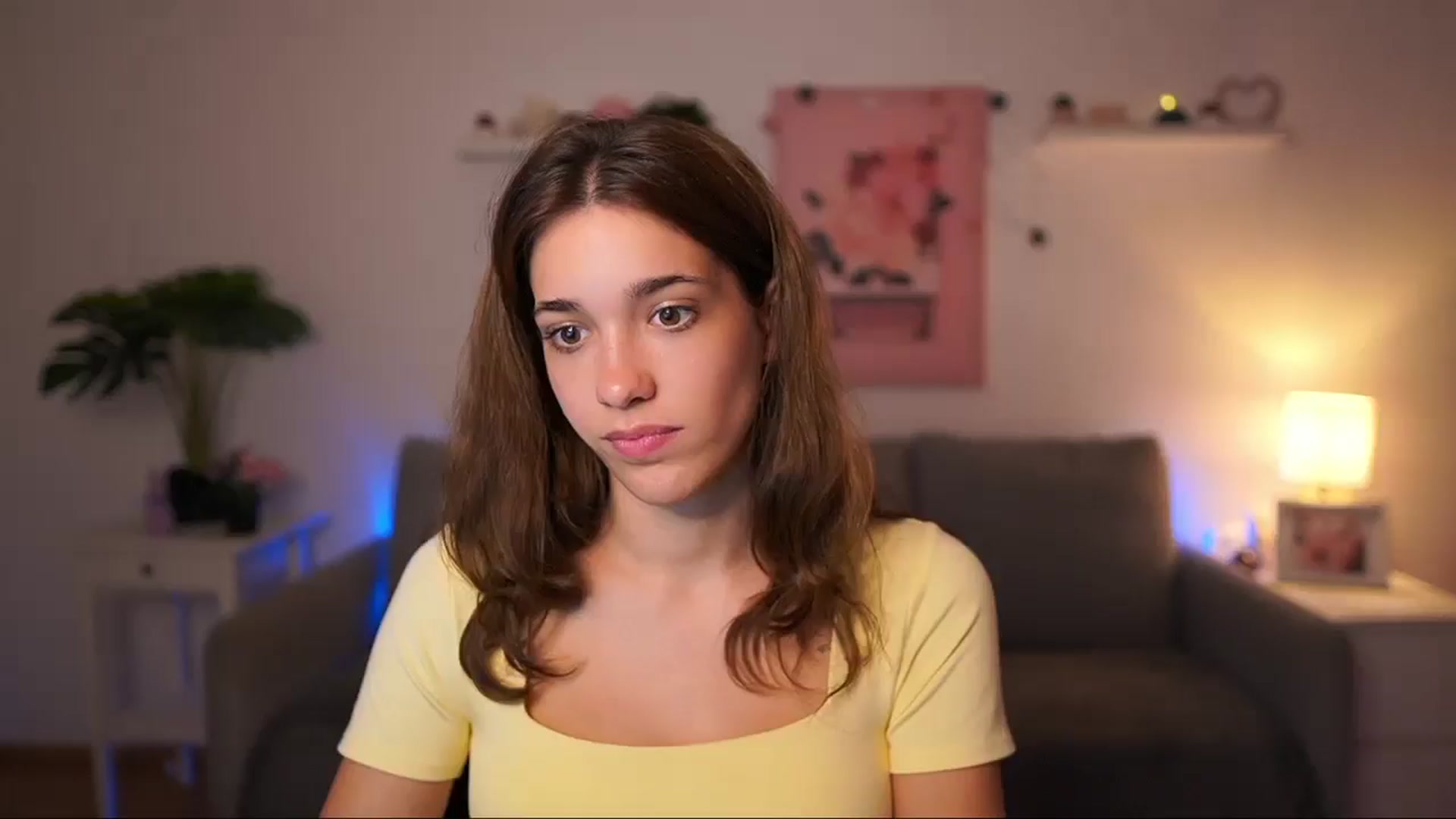 Gallery image thumbnail from Kissiecat's myfreecams stream on, 09/04/2025, 16:27 image 1 of 20