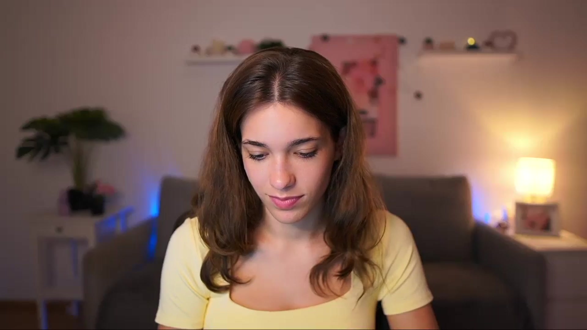 Gallery image thumbnail from Kissiecat's myfreecams stream on, 09/04/2025, 16:27 image 4 of 20