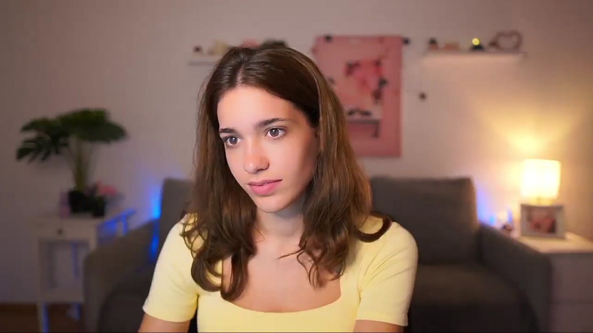Gallery image thumbnail from Kissiecat's myfreecams stream on, 09/04/2025, 16:27 image 15 of 20