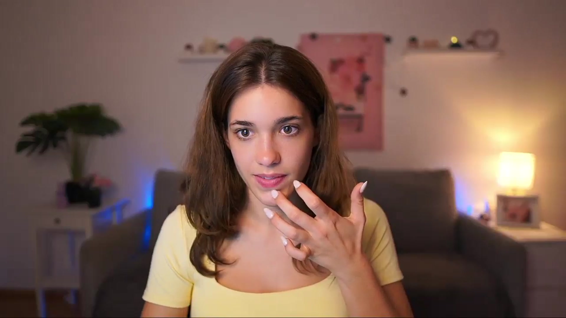 Gallery image thumbnail from Kissiecat's myfreecams stream on, 09/04/2025, 16:27 image 3 of 20
