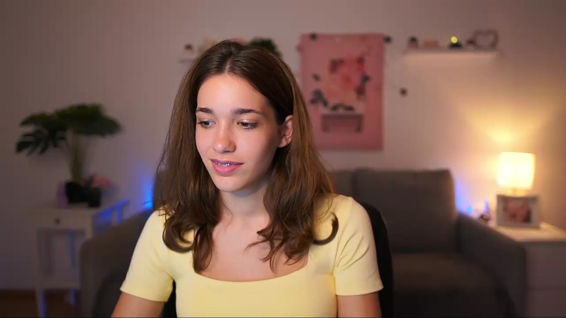 Gallery image thumbnail from Kissiecat's myfreecams stream on, 09/04/2025, 16:27 image 17 of 20