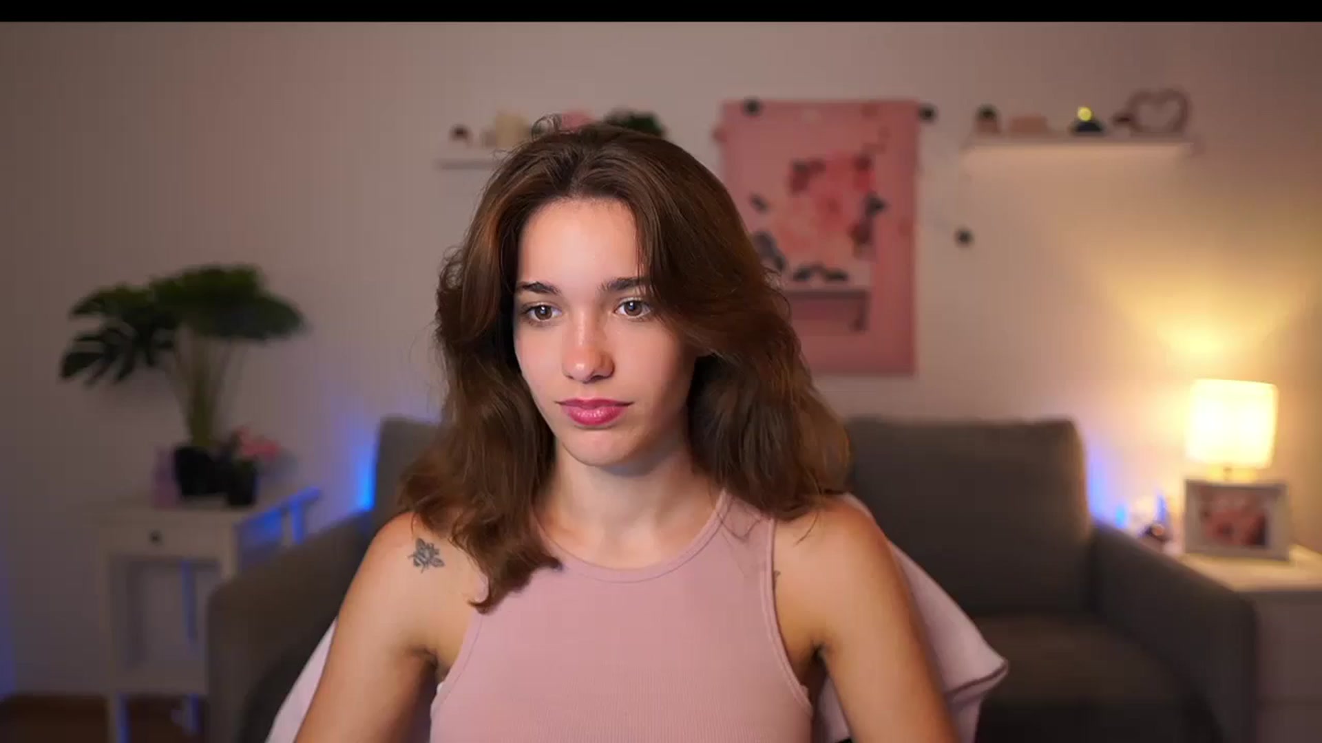 Gallery image thumbnail from Kissiecat's myfreecams stream on, 09/05/2025, 17:22 image 1 of 20