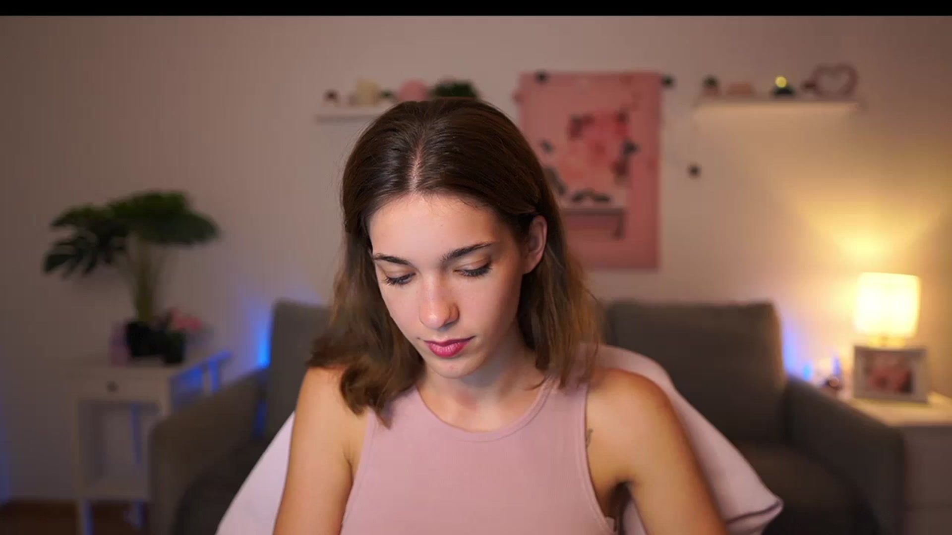 Gallery image thumbnail from Kissiecat's myfreecams stream on, 09/05/2025, 17:22 image 15 of 20