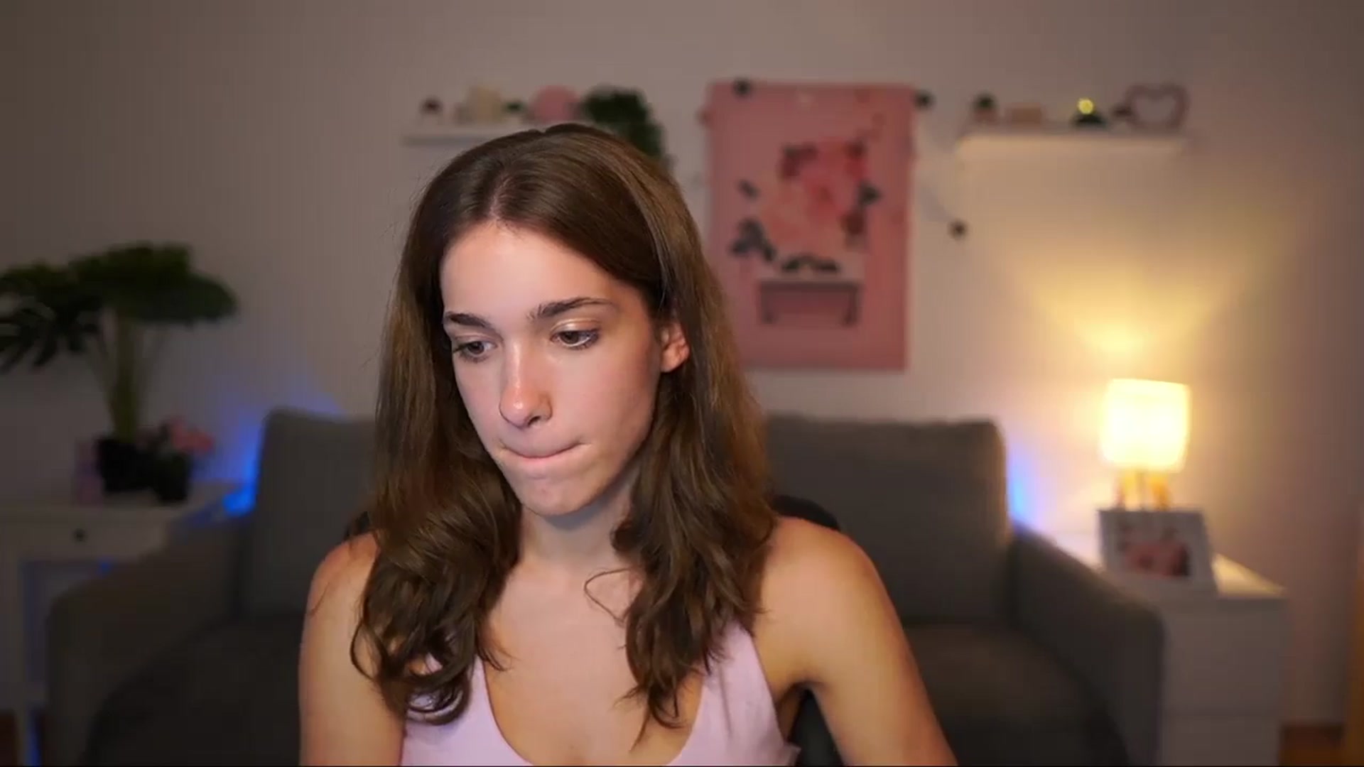 Gallery image thumbnail from Kissiecat's myfreecams stream on, 09/09/2025, 13:45 image 7 of 20