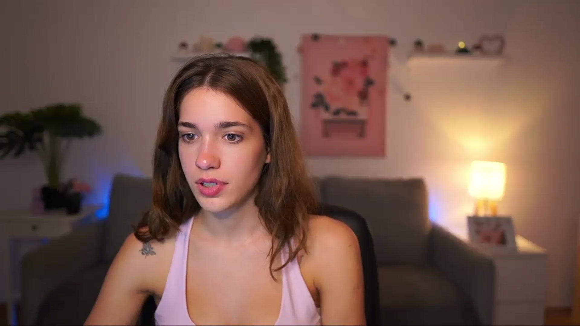 Gallery image thumbnail from Kissiecat's myfreecams stream on, 09/09/2025, 16:06 image 4 of 20