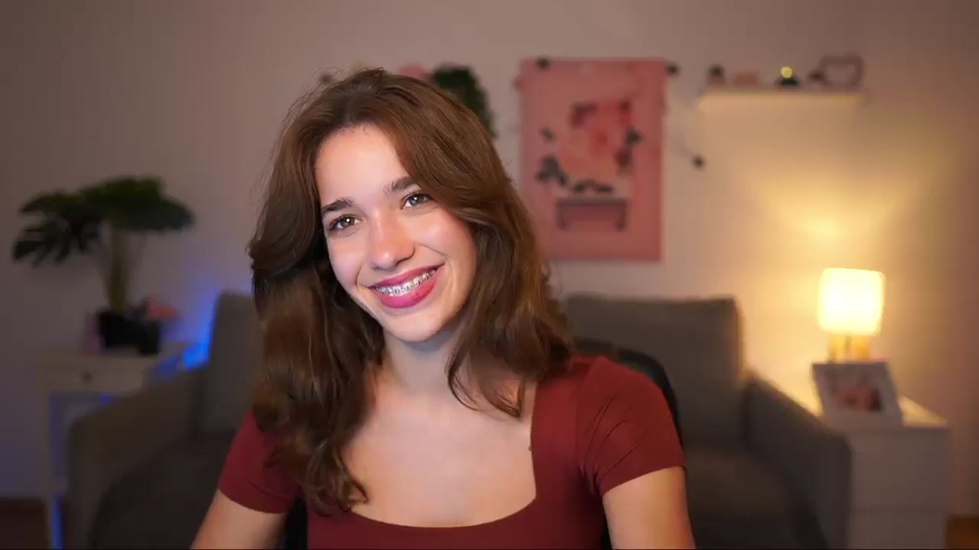Gallery image thumbnail from Kissiecat's myfreecams stream on, 09/10/2025, 19:00 image 19 of 20