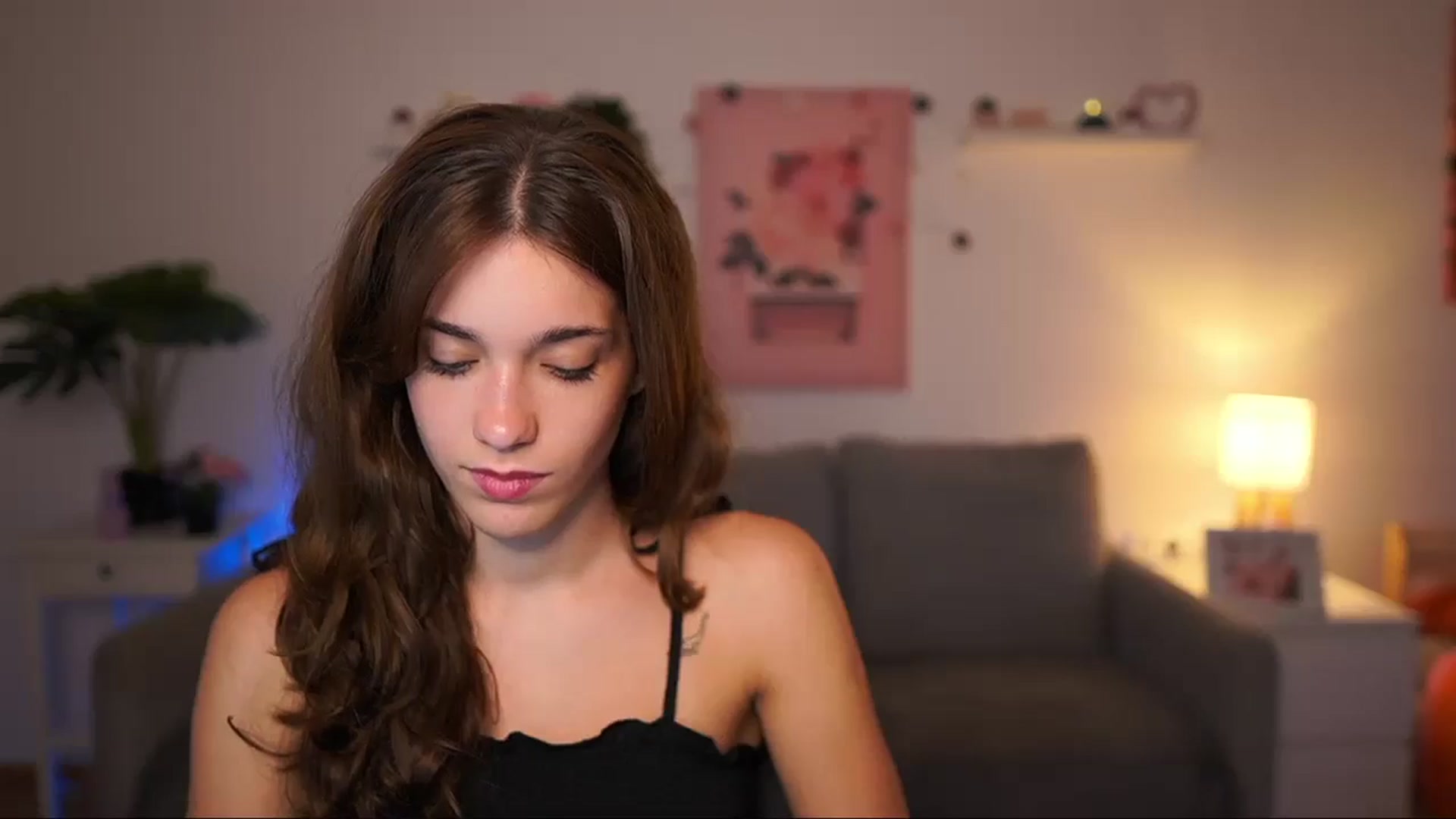 Gallery image thumbnail from Kissiecat's myfreecams stream on, 09/11/2025, 15:48 image 17 of 20
