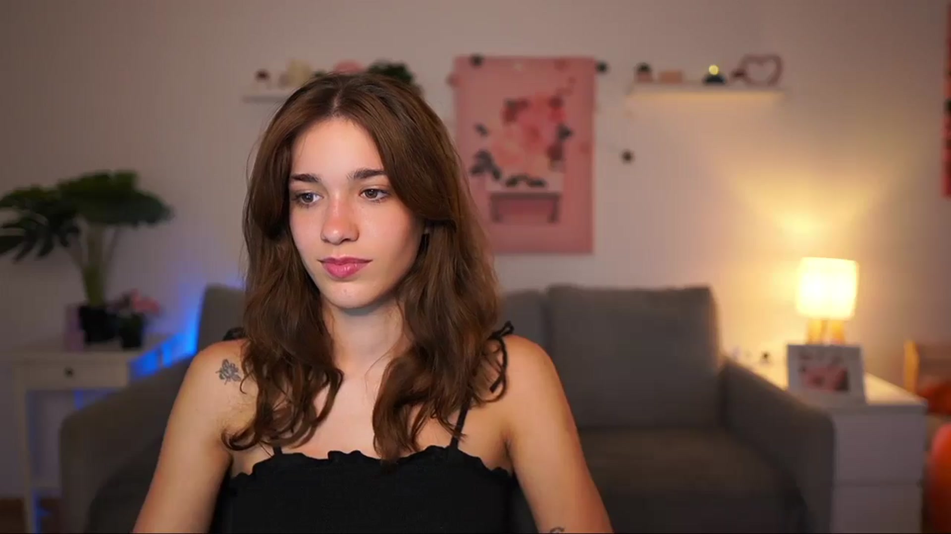 Gallery image thumbnail from Kissiecat's myfreecams stream on, 09/11/2025, 15:48 image 5 of 20