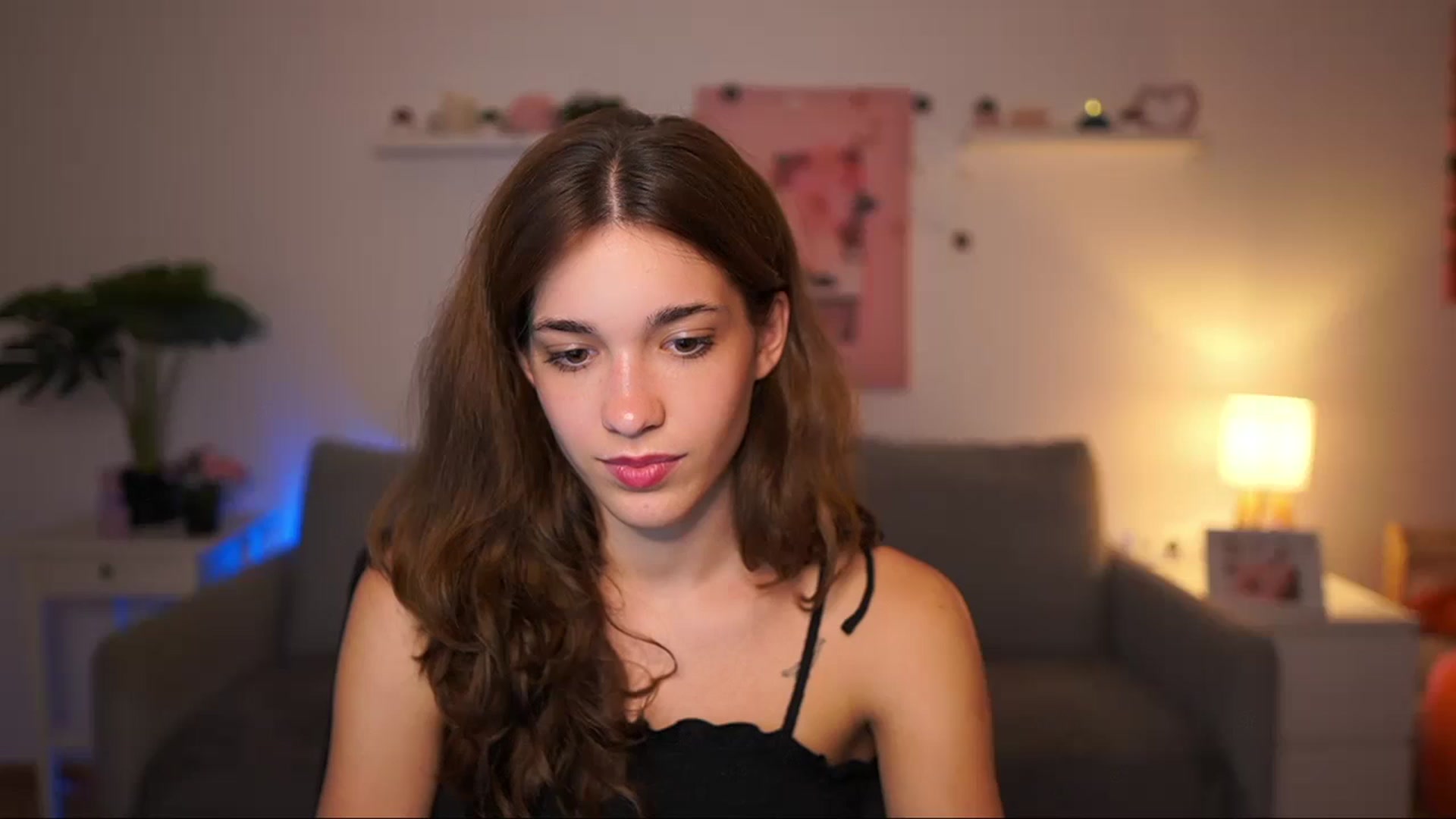 Gallery image thumbnail from Kissiecat's myfreecams stream on, 09/11/2025, 16:58 image 9 of 20