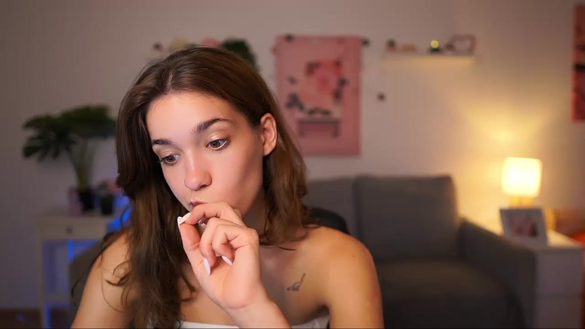 Gallery image thumbnail from Kissiecat's myfreecams stream on, 09/12/2025, 14:44 image 4 of 20