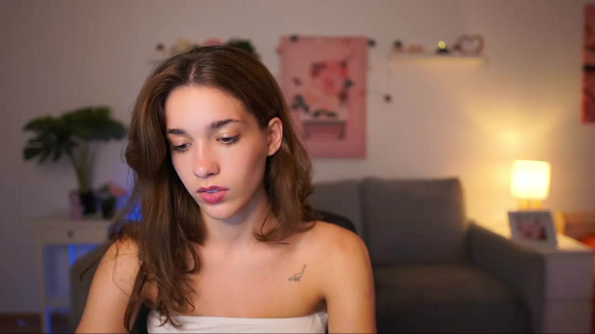 Gallery image thumbnail from Kissiecat's myfreecams stream on, 09/12/2025, 14:44 image 2 of 20