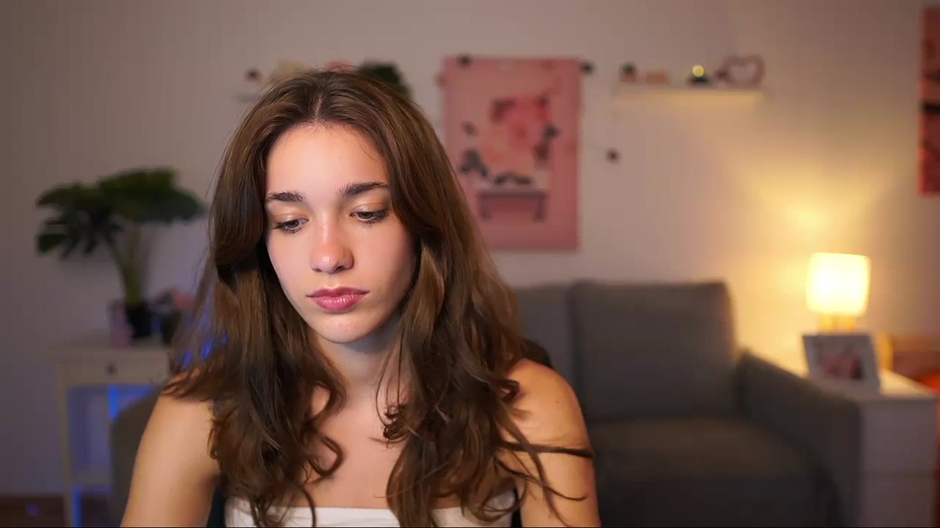 Gallery image thumbnail from Kissiecat's myfreecams stream on, 09/12/2025, 14:44 image 6 of 20