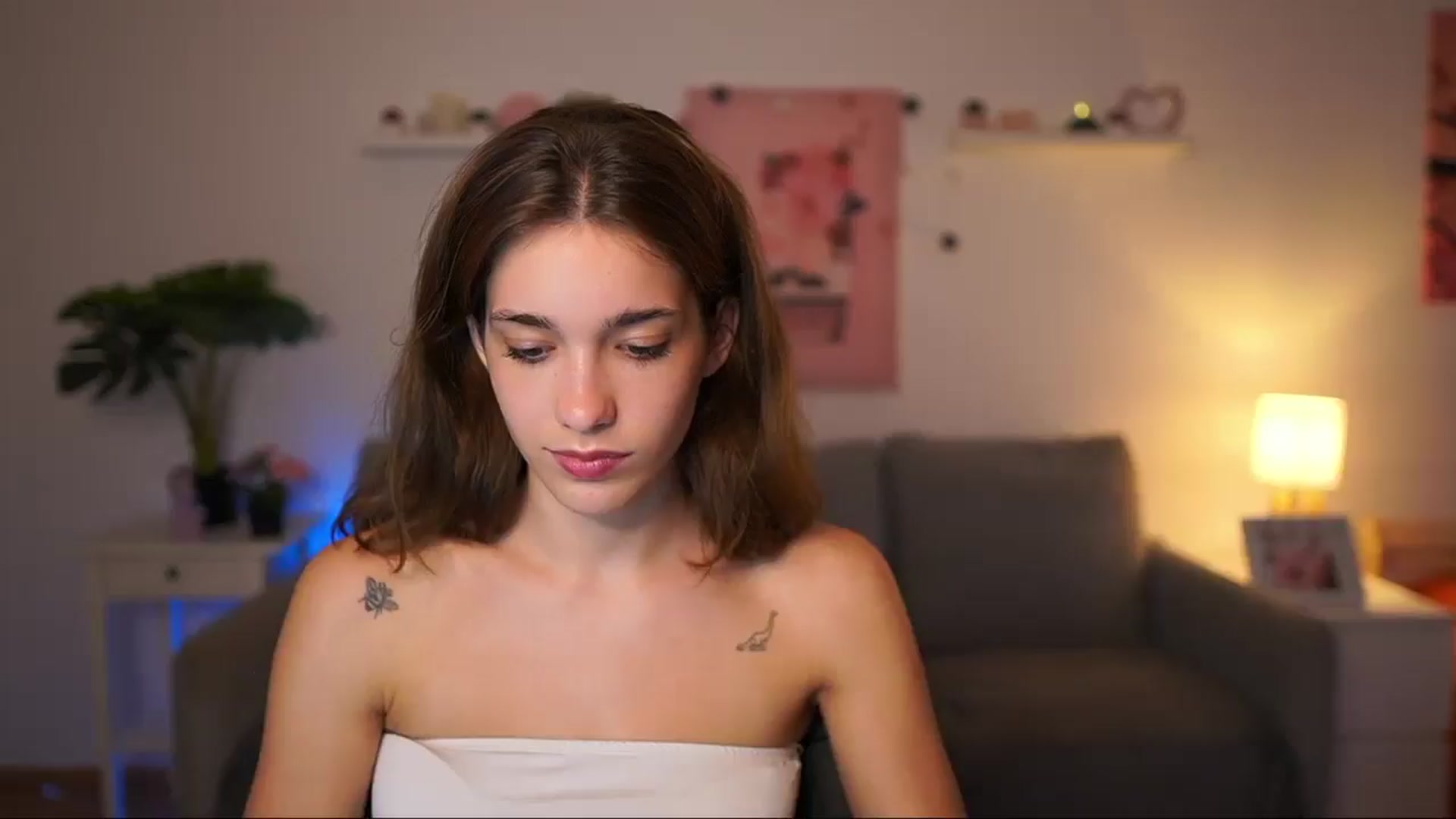 Gallery image thumbnail from Kissiecat's myfreecams stream on, 09/12/2025, 15:25 image 1 of 20