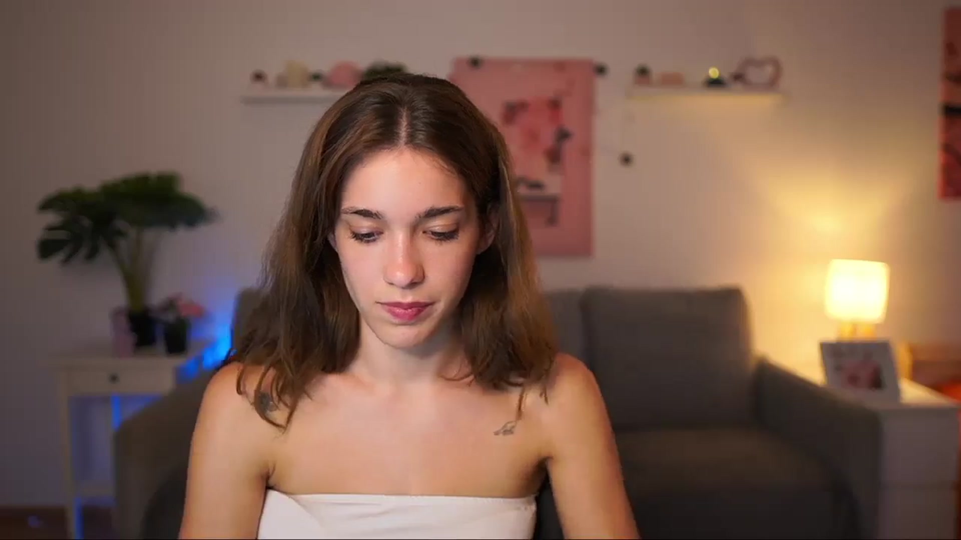 Gallery image thumbnail from Kissiecat's myfreecams stream on, 09/12/2025, 15:25 image 4 of 20