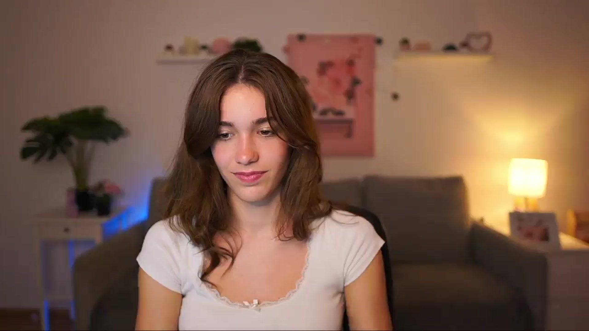 Gallery image thumbnail from Kissiecat's myfreecams stream on, 09/15/2025, 19:35 image 4 of 20