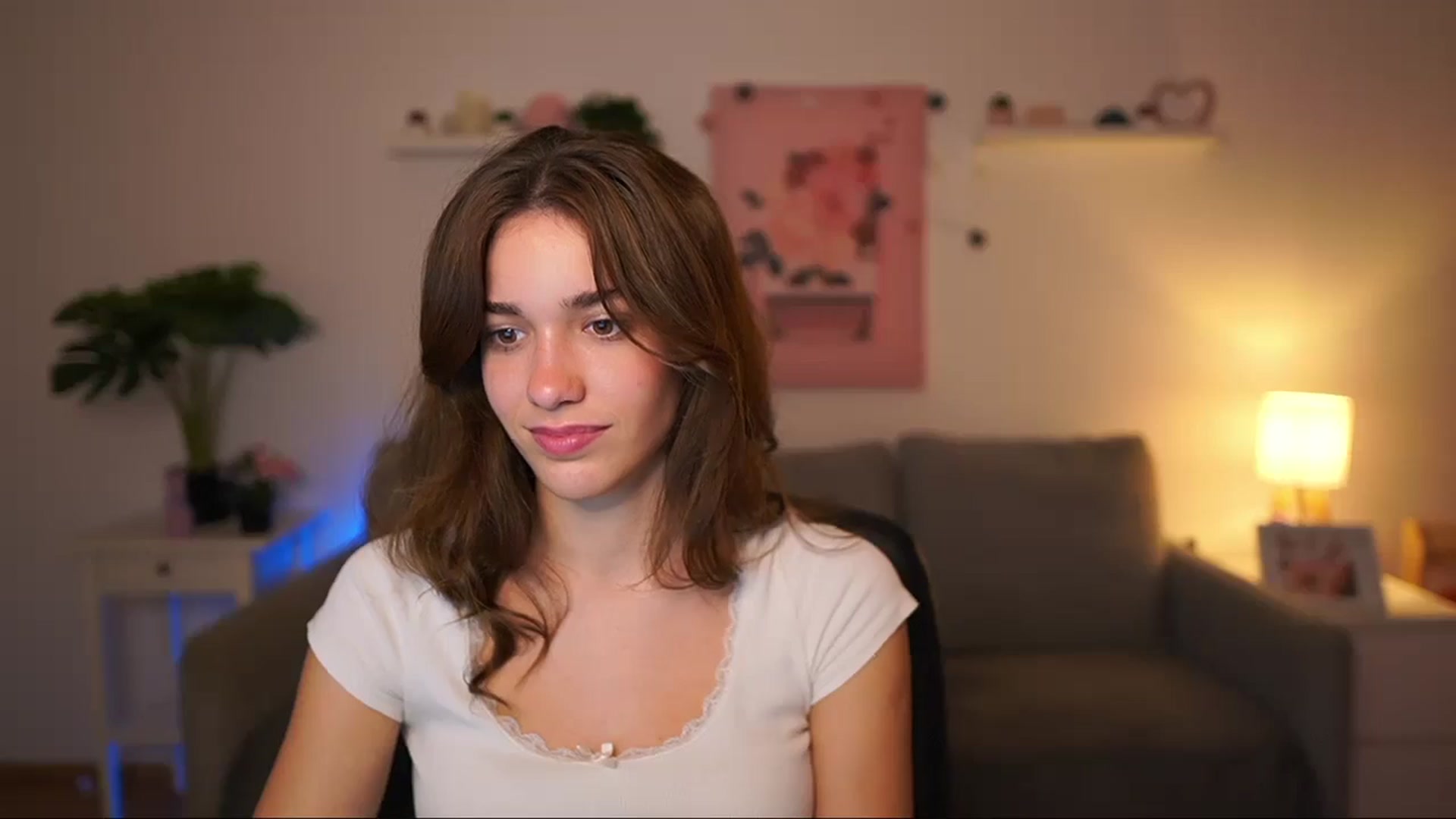 Gallery image thumbnail from Kissiecat's myfreecams stream on, 09/15/2025, 19:35 image 3 of 20