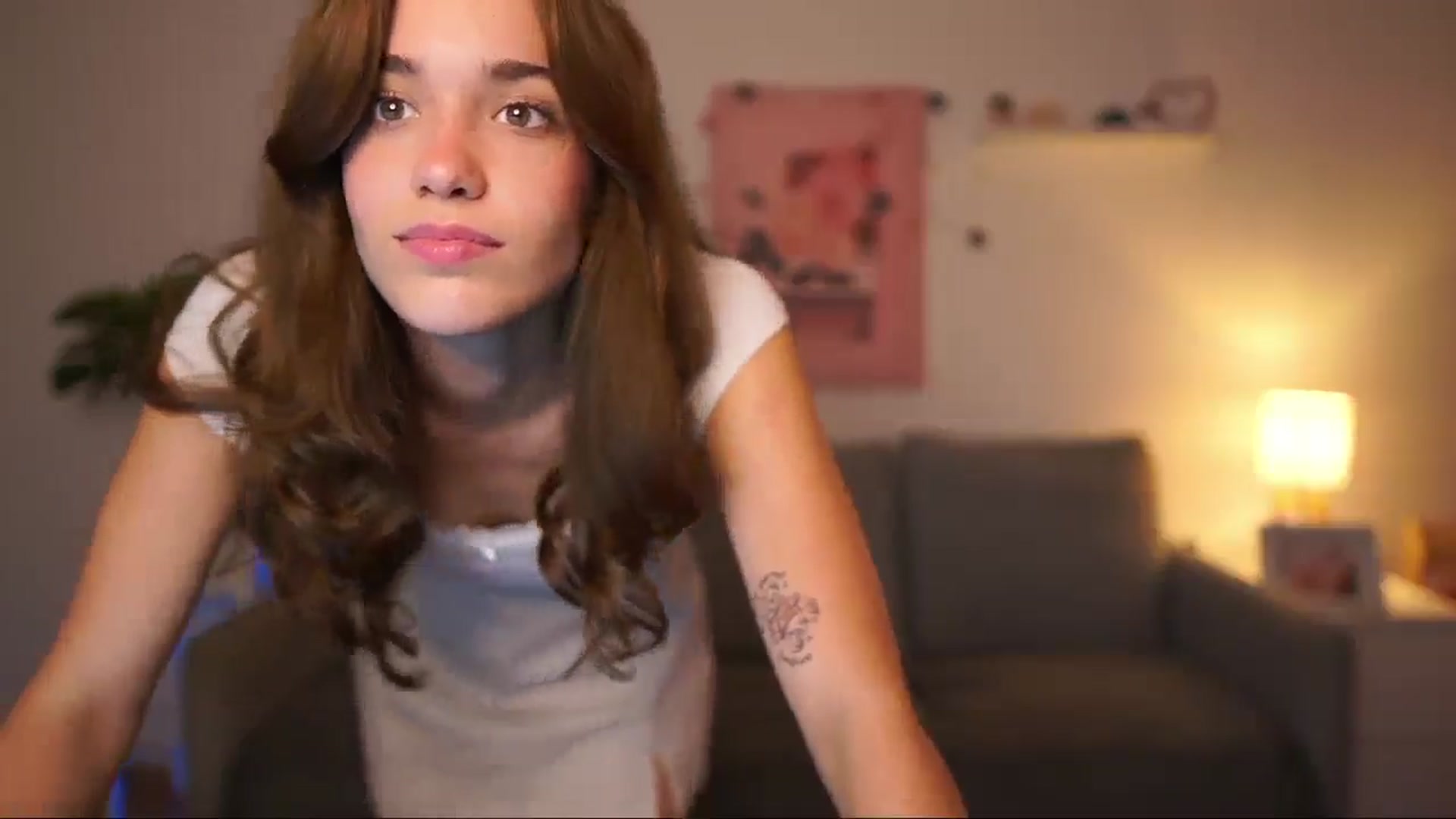 Gallery image thumbnail from Kissiecat's myfreecams stream on, 09/15/2025, 19:35 image 16 of 20