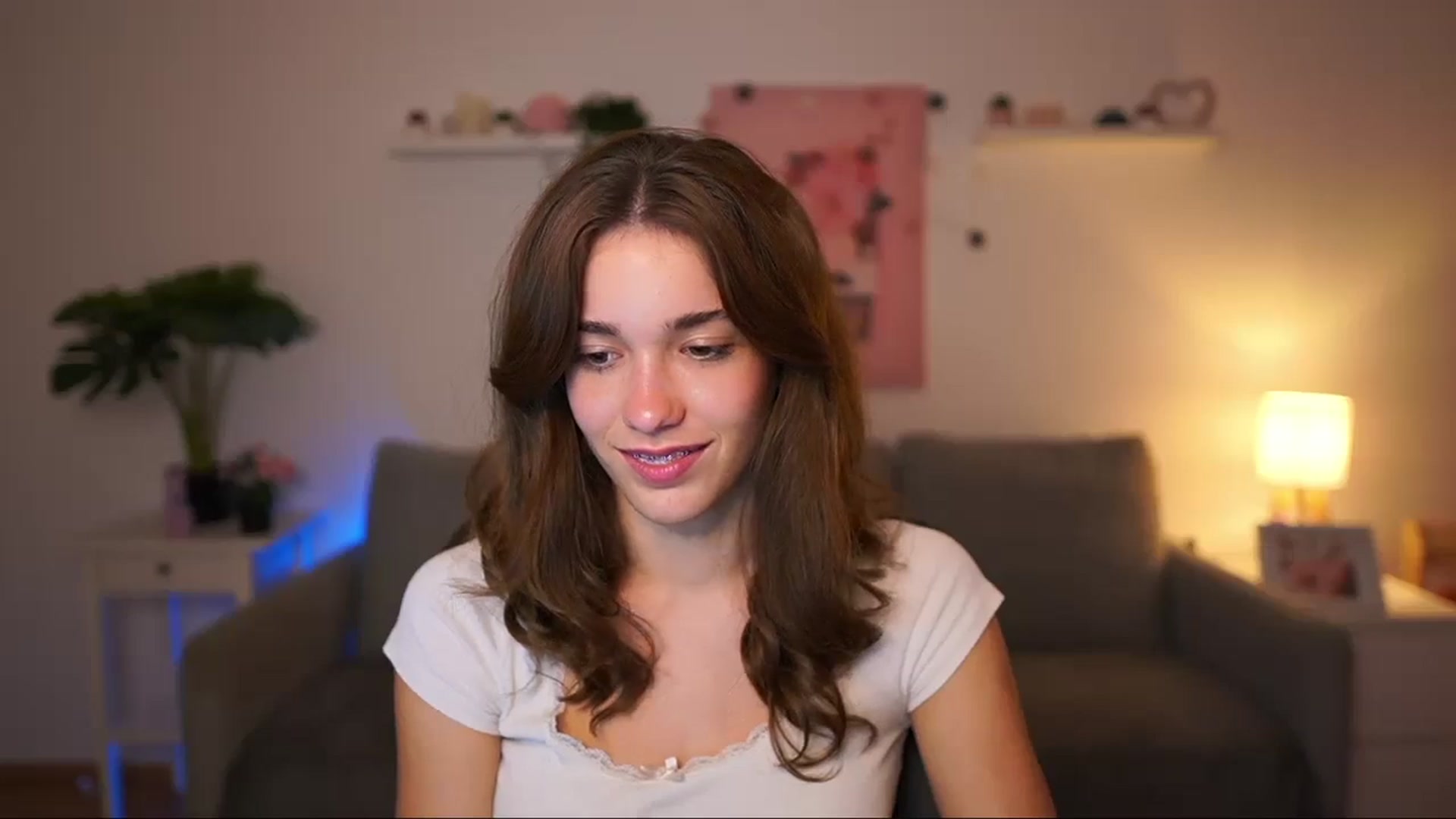 Gallery image thumbnail from Kissiecat's myfreecams stream on, 09/15/2025, 19:35 image 13 of 20