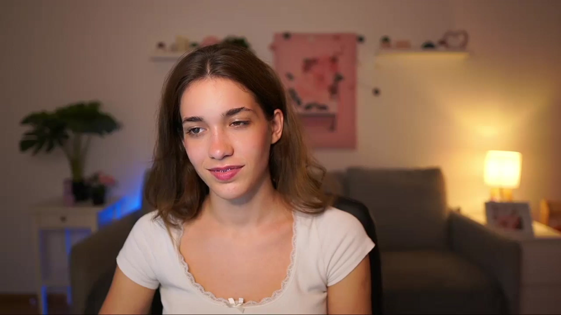 Gallery image thumbnail from Kissiecat's myfreecams stream on, 09/15/2025, 20:42 image 5 of 20