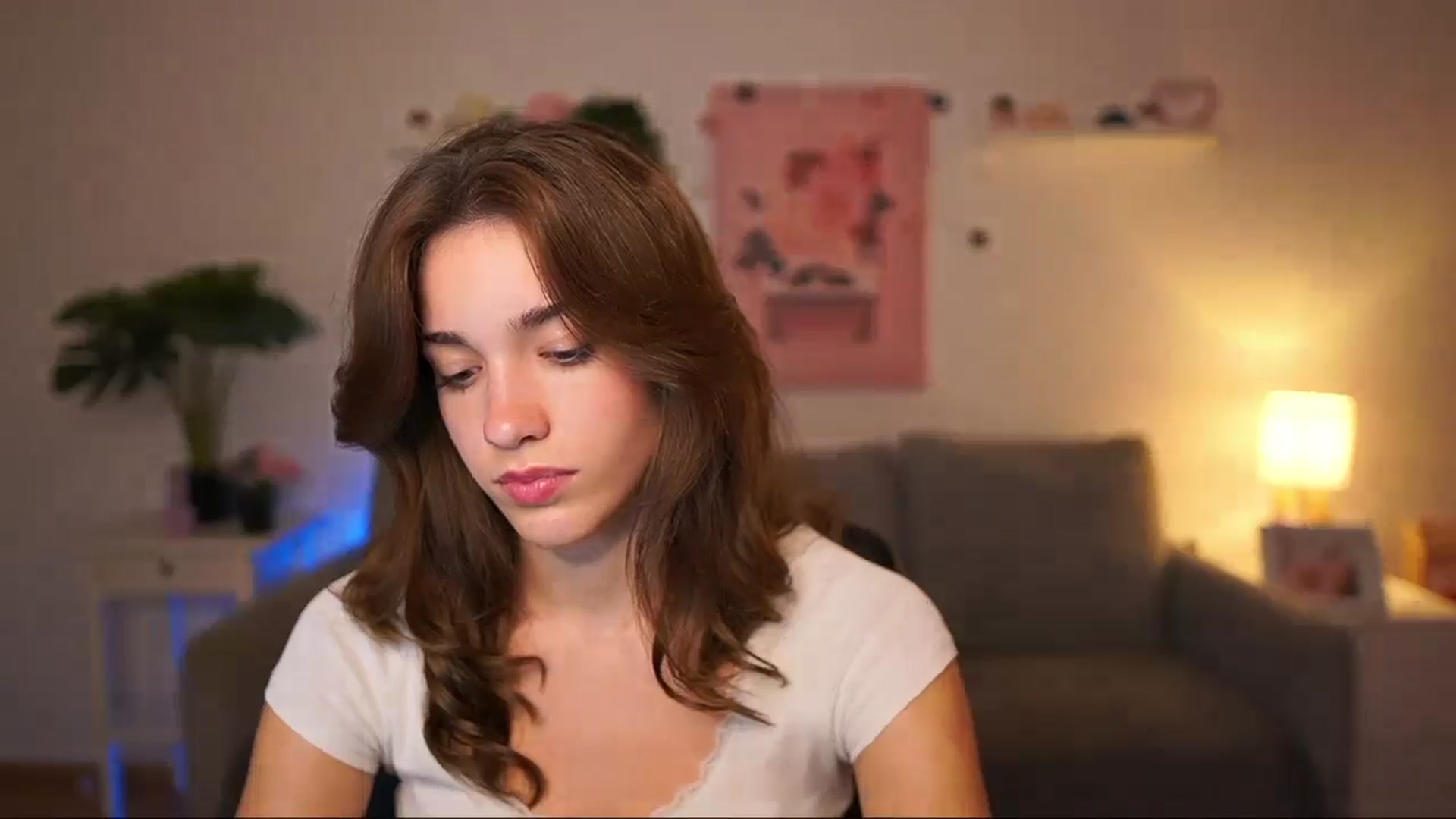 Gallery image thumbnail from Kissiecat's myfreecams stream on, 09/15/2025, 21:38 image 3 of 20