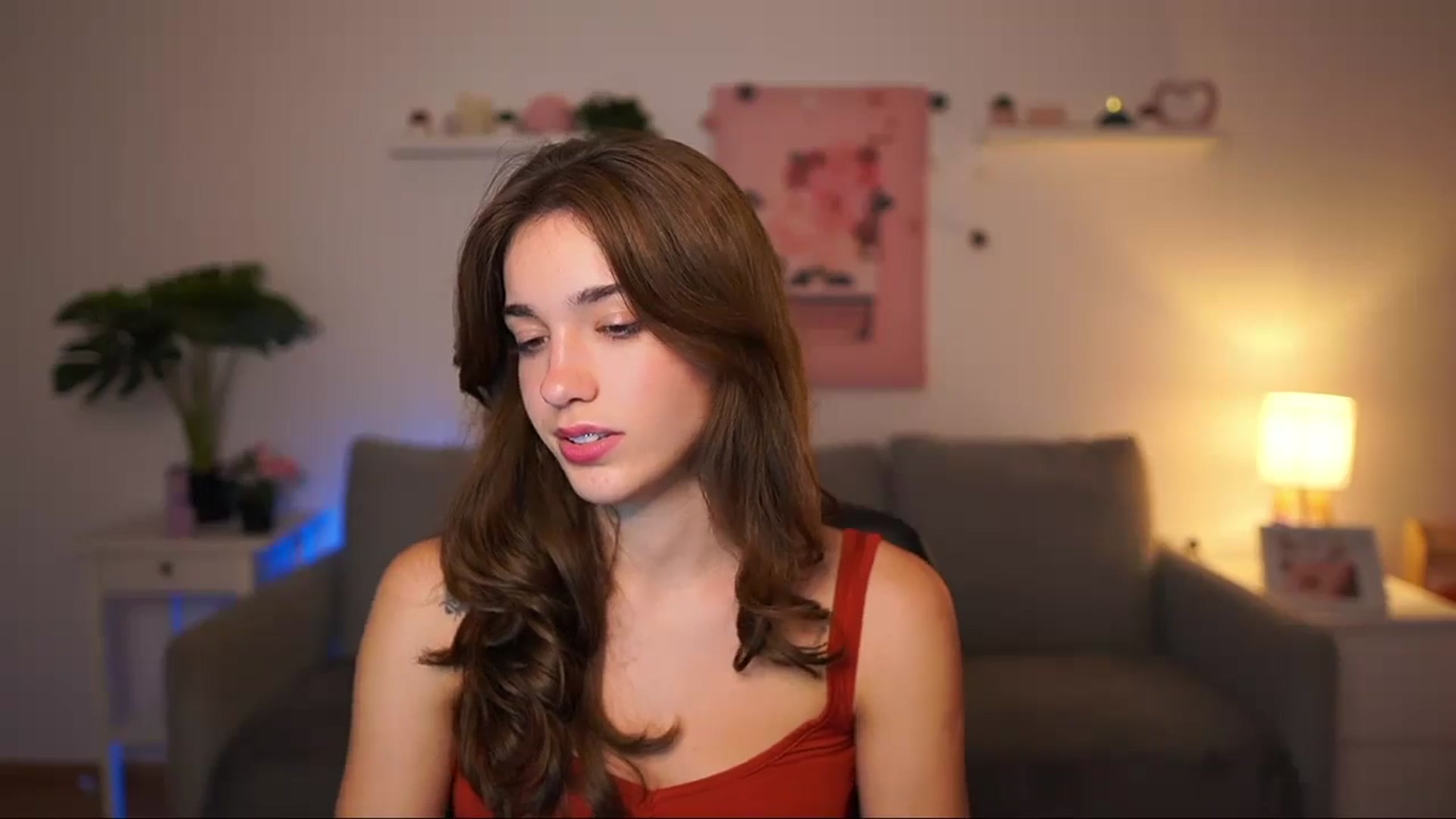 Gallery image thumbnail from Kissiecat's myfreecams stream on, 09/16/2025, 15:53 image 15 of 20