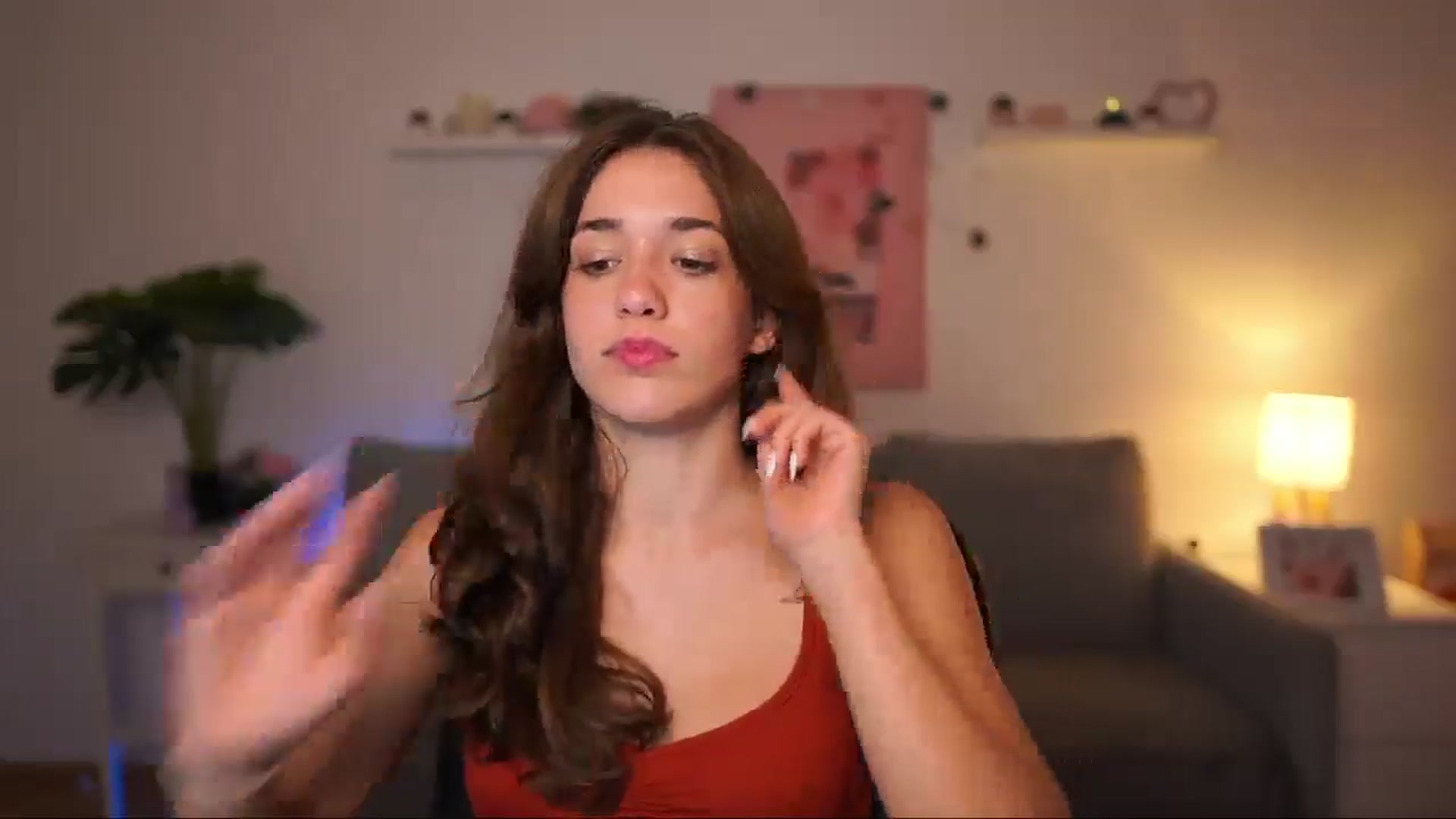 Gallery image thumbnail from Kissiecat's myfreecams stream on, 09/16/2025, 15:53 image 11 of 20
