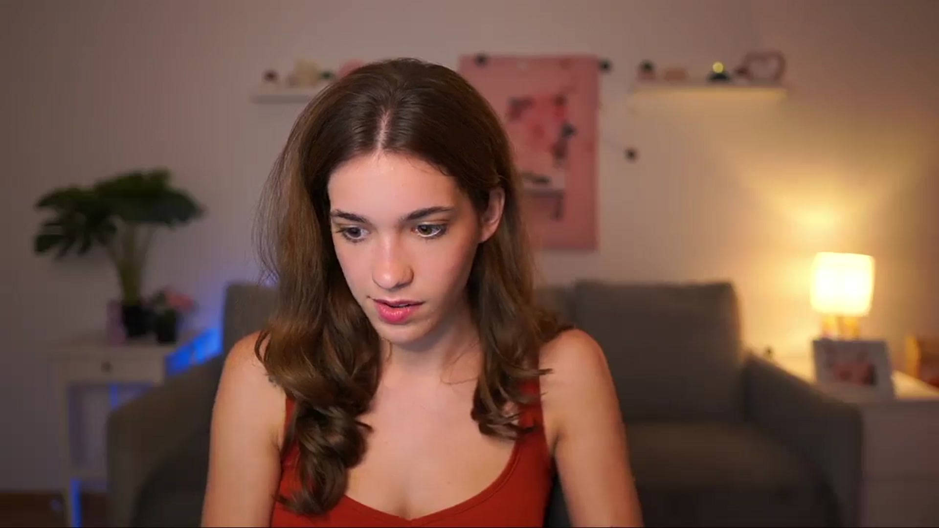Gallery image thumbnail from Kissiecat's myfreecams stream on, 09/16/2025, 15:53 image 17 of 20