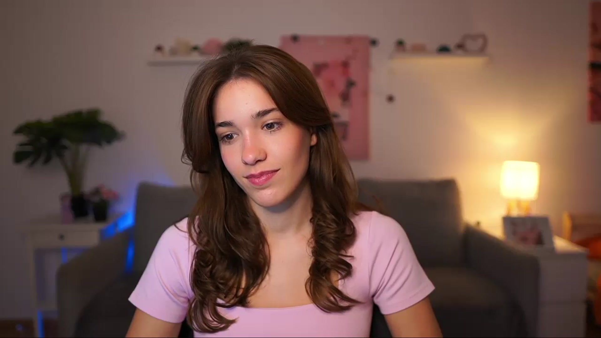 Gallery image thumbnail from Kissiecat's myfreecams stream on, 09/18/2025, 14:07 image 3 of 20