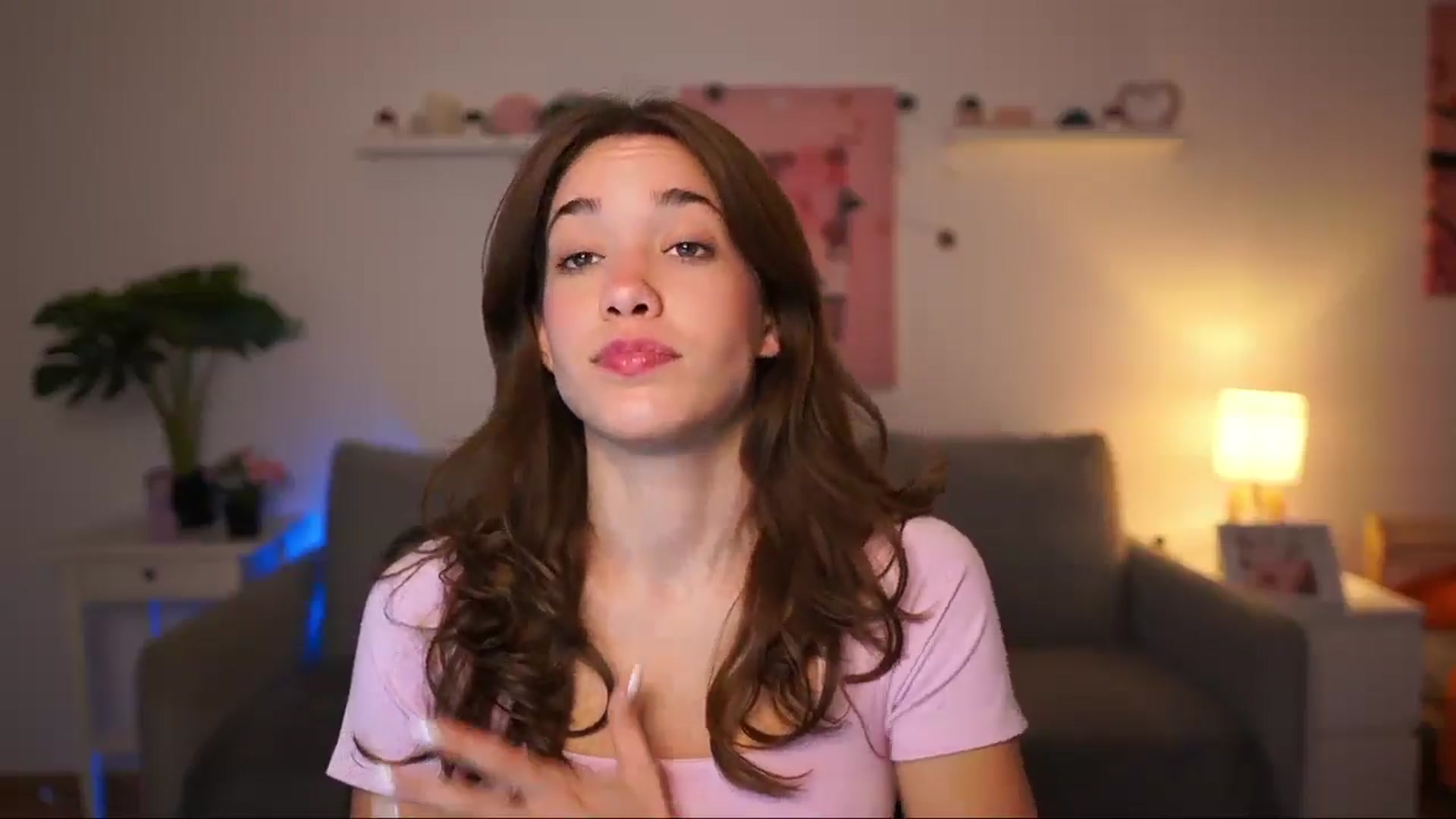 Gallery image thumbnail from Kissiecat's myfreecams stream on, 09/18/2025, 14:07 image 6 of 20