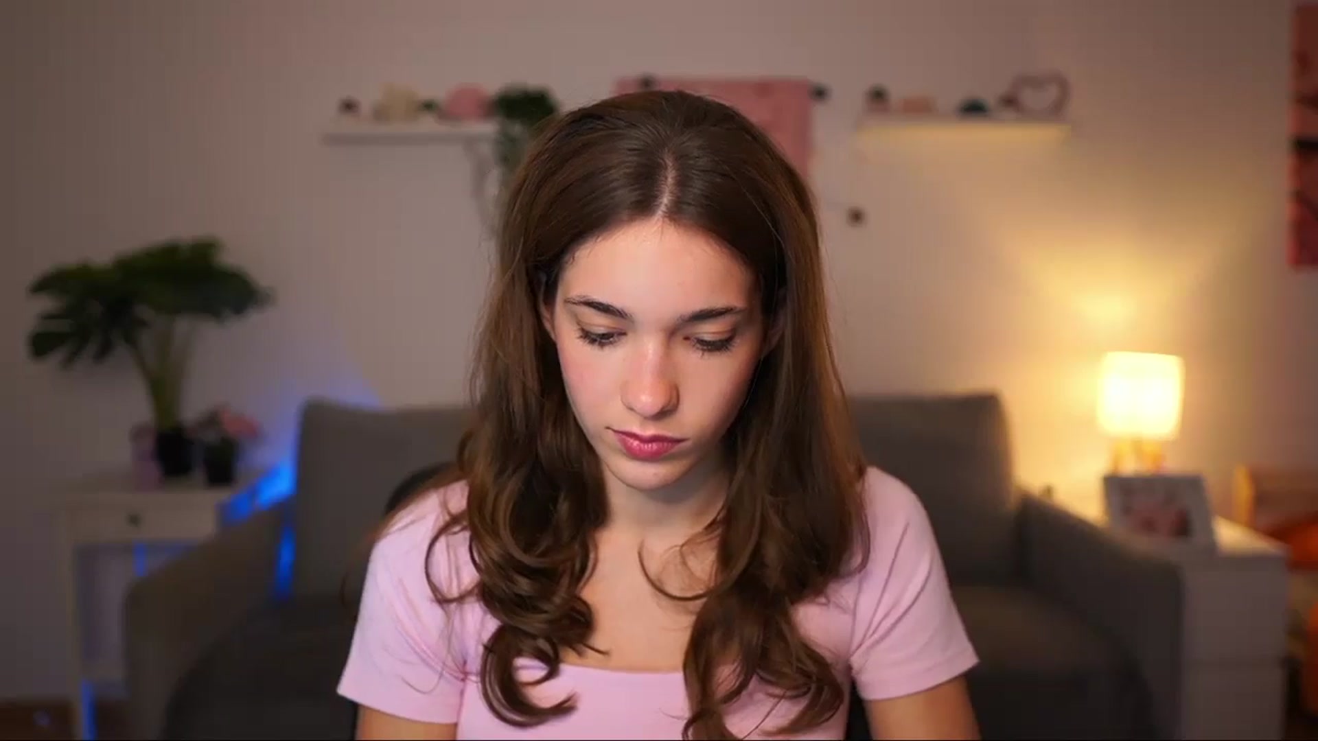 Gallery image thumbnail from Kissiecat's myfreecams stream on, 09/18/2025, 14:07 image 11 of 20