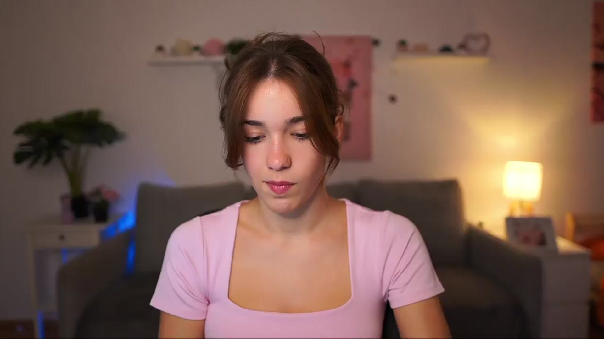 Gallery image thumbnail from Kissiecat's myfreecams stream on, 09/18/2025, 14:07 image 1 of 20