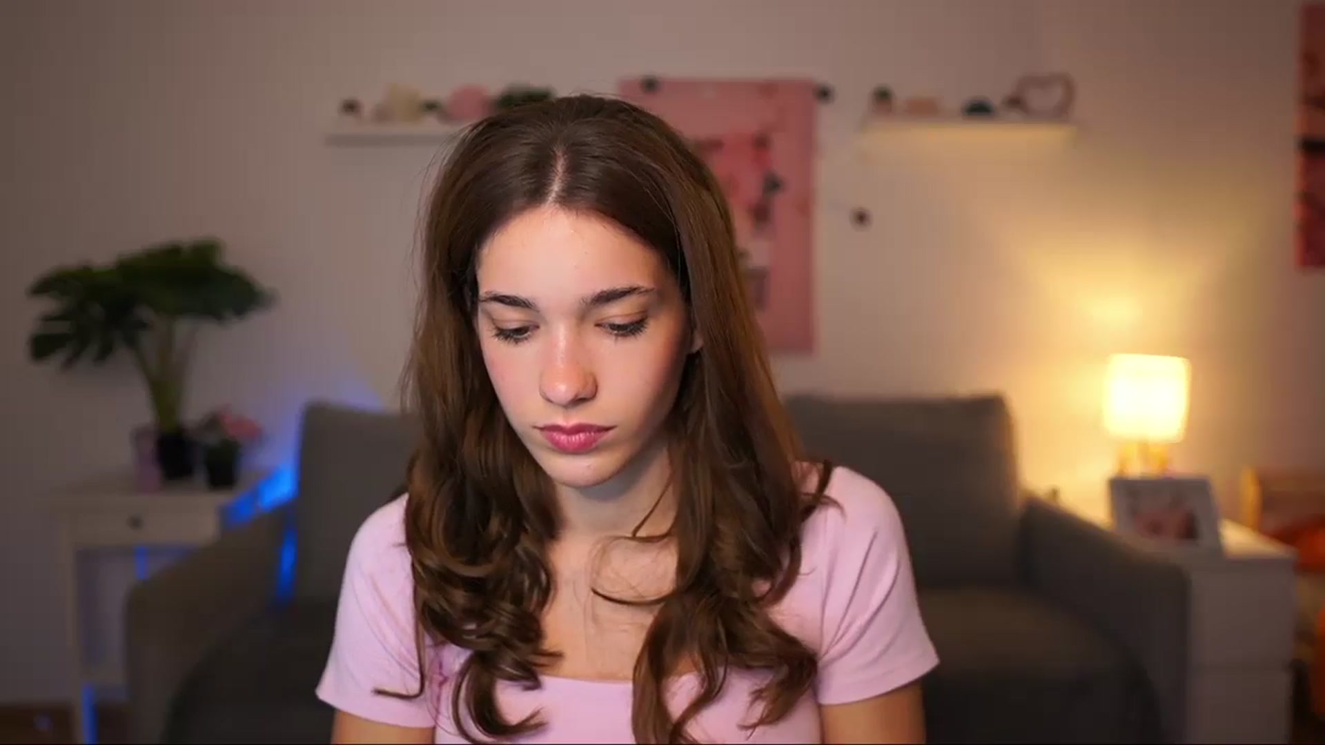 Gallery image thumbnail from Kissiecat's myfreecams stream on, 09/18/2025, 14:07 image 14 of 20