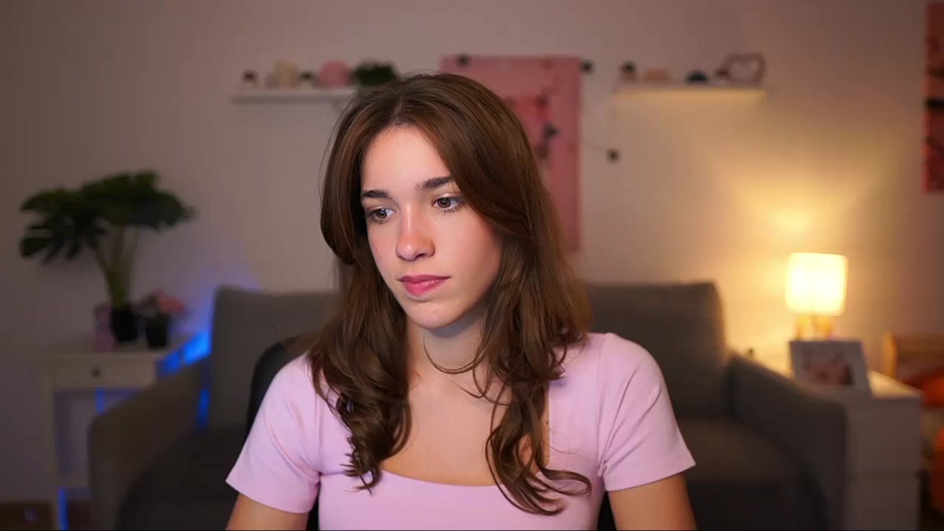 Gallery image thumbnail from Kissiecat's myfreecams stream on, 09/18/2025, 17:14 image 13 of 20