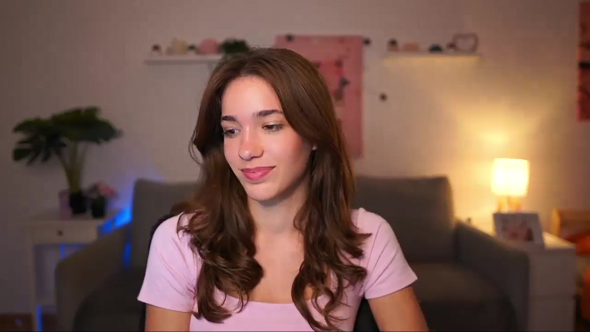 Gallery image thumbnail from Kissiecat's myfreecams stream on, 09/18/2025, 17:14 image 18 of 20