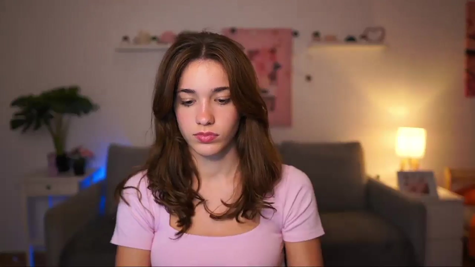Gallery image thumbnail from Kissiecat's myfreecams stream on, 09/18/2025, 17:14 image 8 of 20