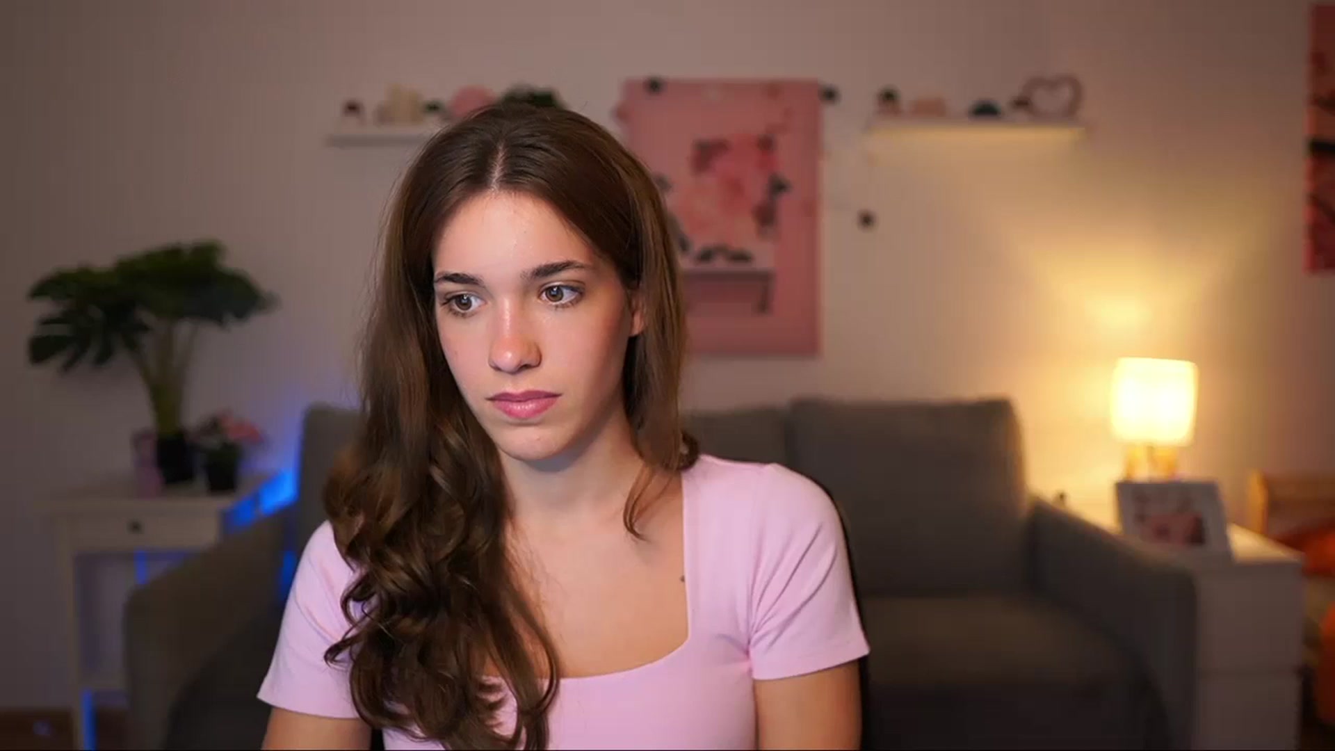 Gallery image thumbnail from Kissiecat's myfreecams stream on, 09/18/2025, 17:33 image 18 of 20