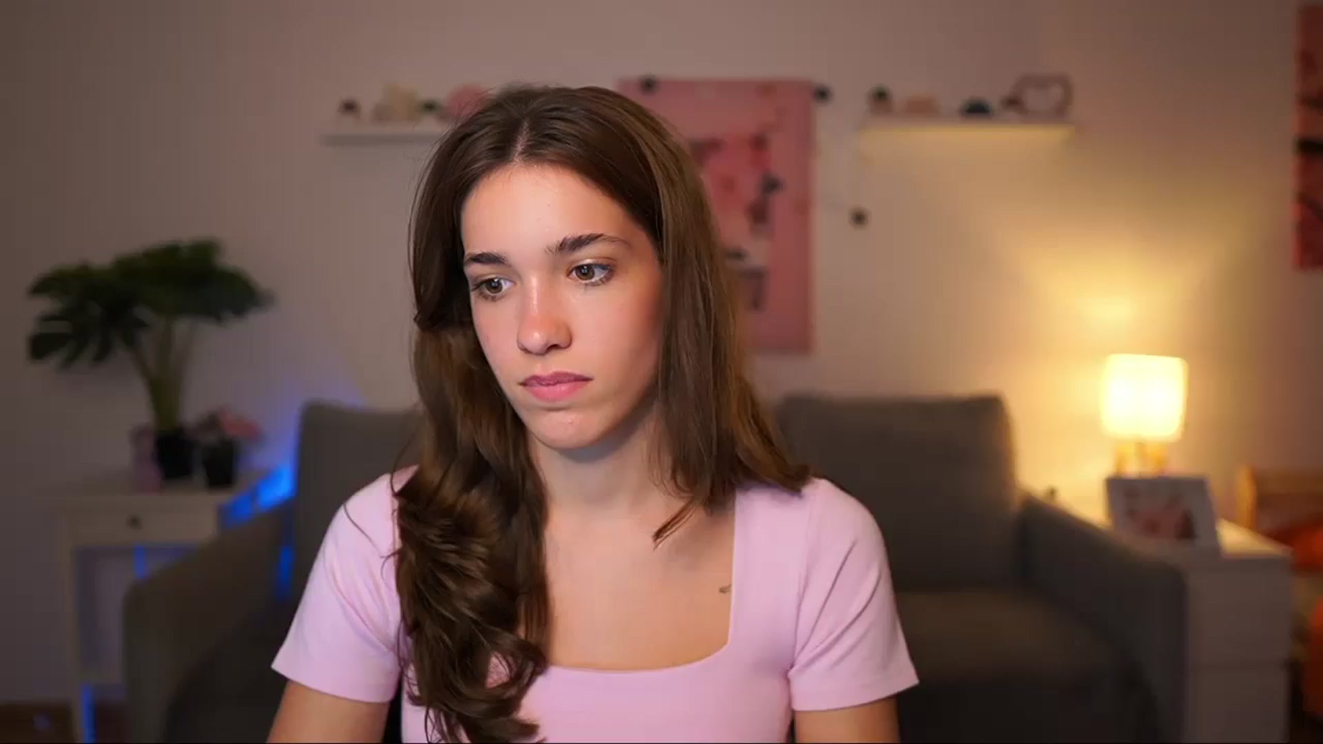 Gallery image thumbnail from Kissiecat's myfreecams stream on, 09/18/2025, 18:01 image 6 of 20