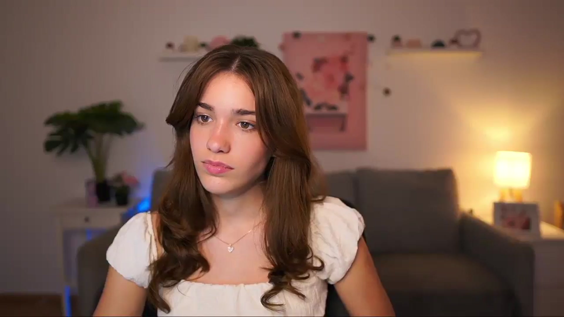 Gallery image thumbnail from Kissiecat's myfreecams stream on, 09/19/2025, 13:52 image 17 of 20