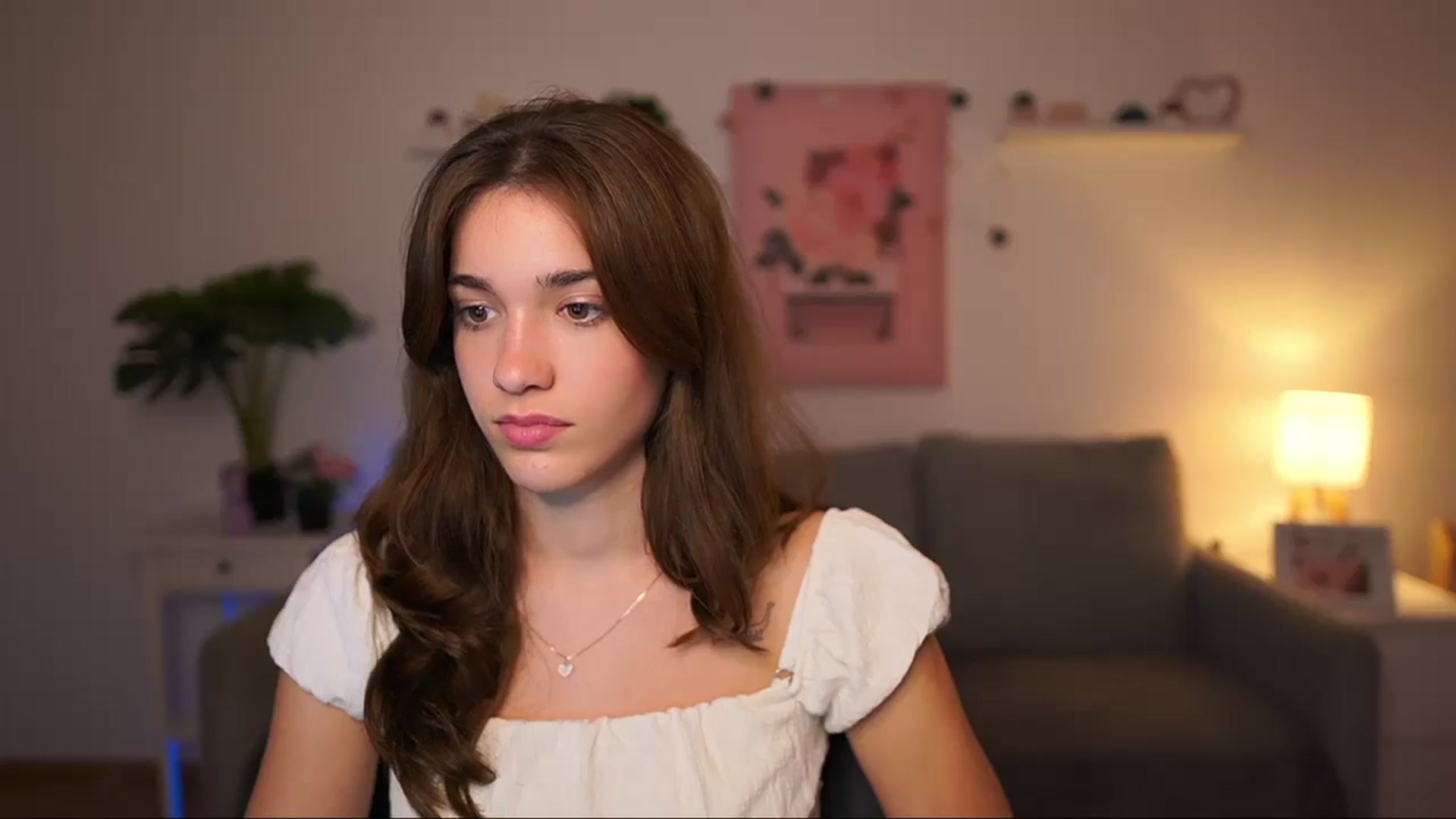 Gallery image thumbnail from Kissiecat's myfreecams stream on, 09/19/2025, 15:47 image 18 of 20