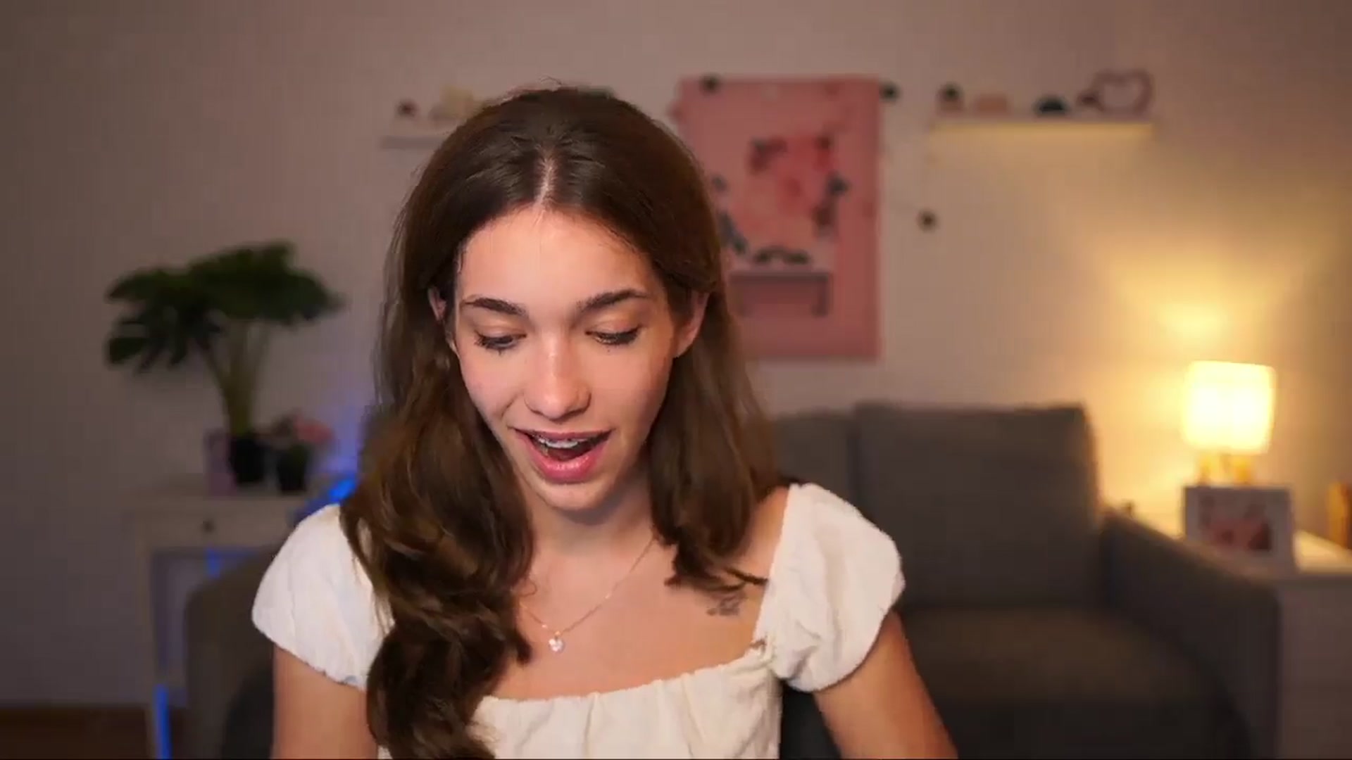 Gallery image thumbnail from Kissiecat's myfreecams stream on, 09/19/2025, 15:47 image 17 of 20