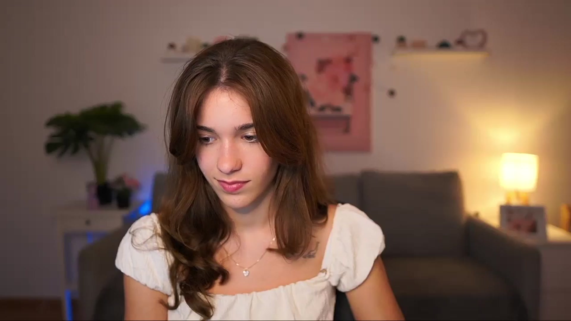 Gallery image thumbnail from Kissiecat's myfreecams stream on, 09/19/2025, 15:47 image 5 of 20