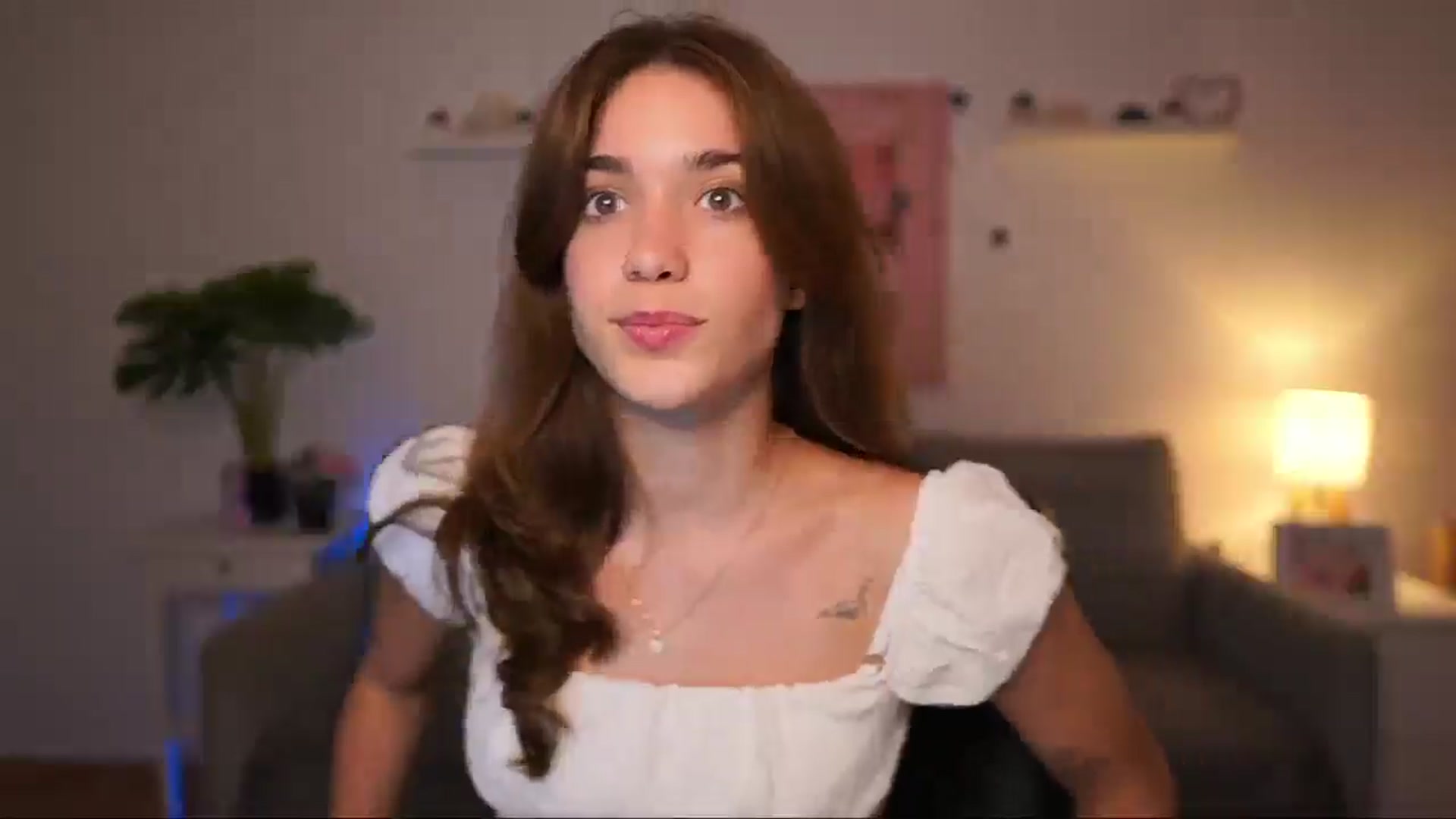 Gallery image thumbnail from Kissiecat's myfreecams stream on, 09/19/2025, 15:47 image 3 of 20
