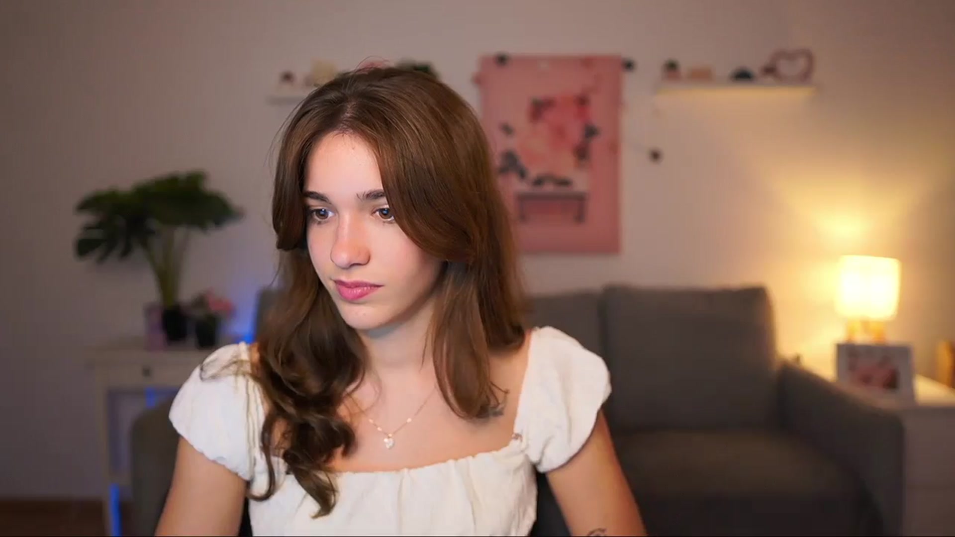 Gallery image thumbnail from Kissiecat's myfreecams stream on, 09/19/2025, 15:47 image 4 of 20