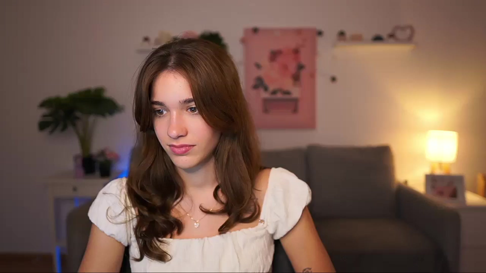 Gallery image thumbnail from Kissiecat's myfreecams stream on, 09/19/2025, 15:47 image 10 of 20