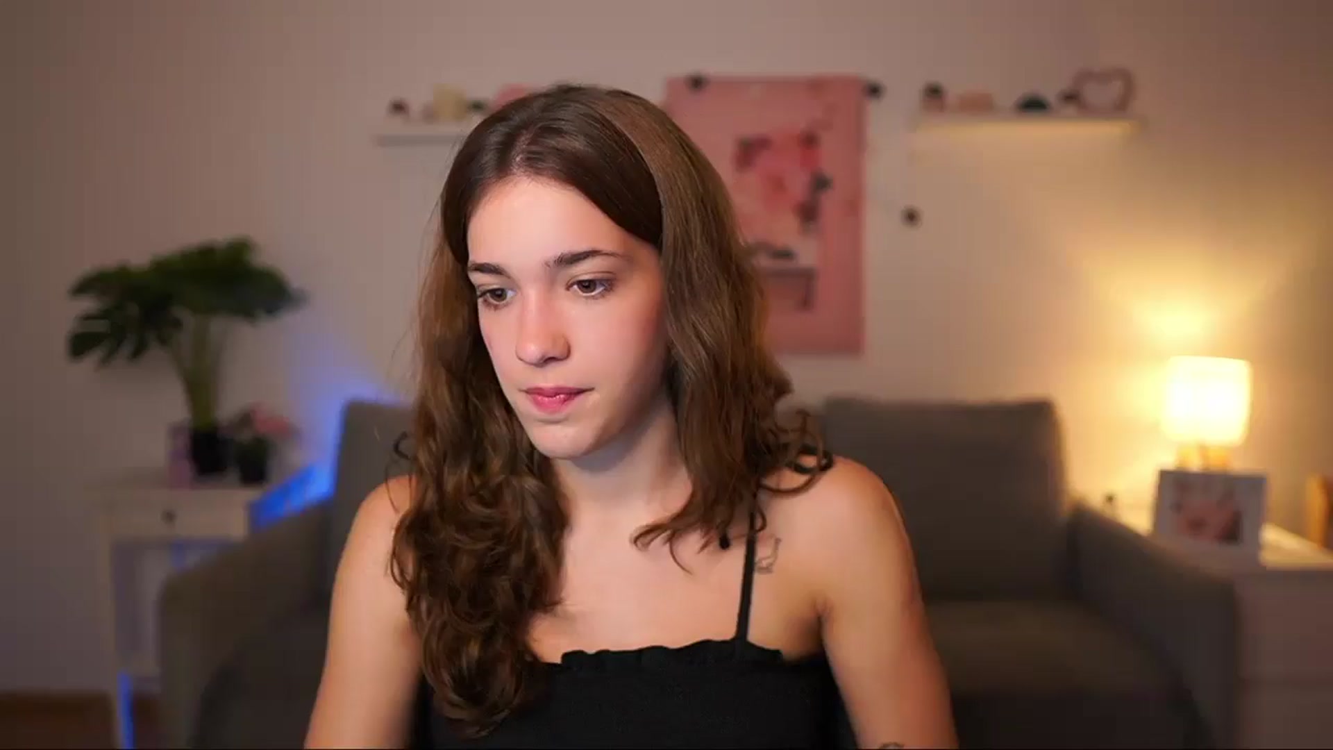 Gallery image thumbnail from Kissiecat's myfreecams stream on, 09/20/2025, 18:24 image 14 of 20