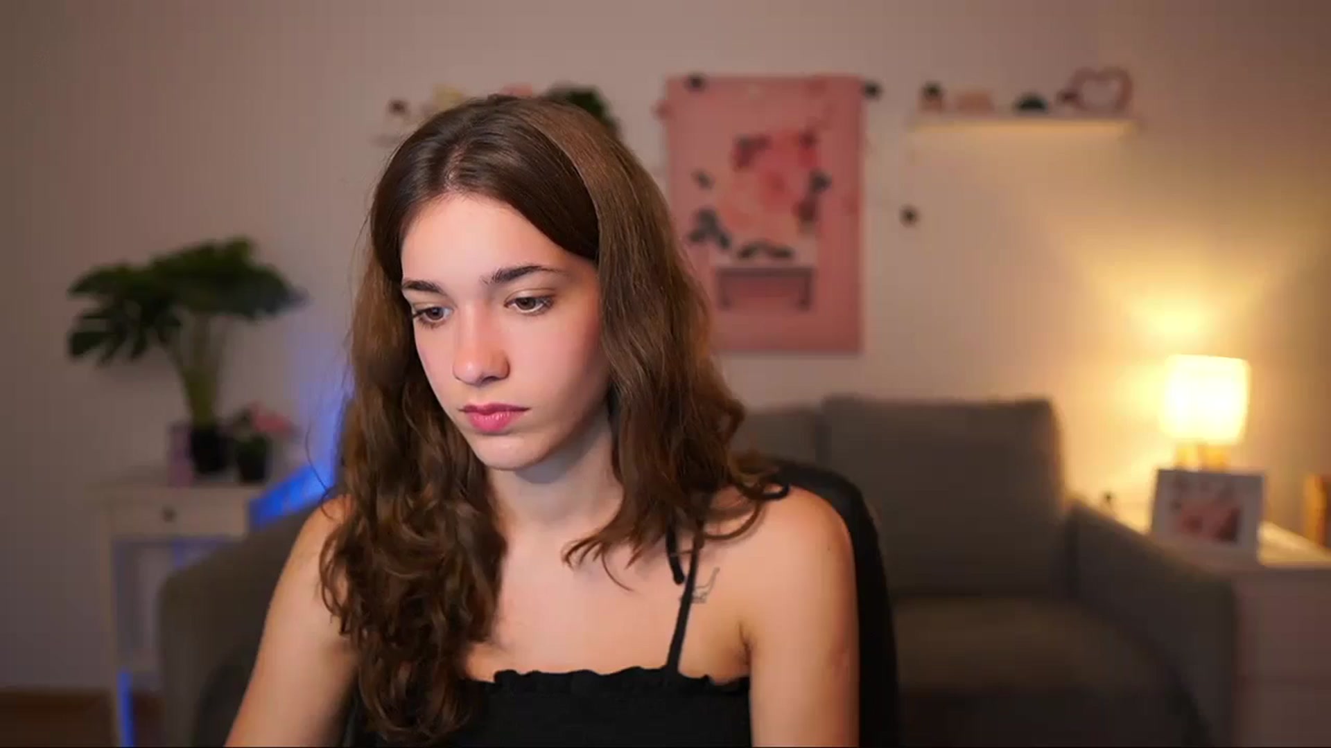 Gallery image thumbnail from Kissiecat's myfreecams stream on, 09/20/2025, 18:24 image 19 of 20