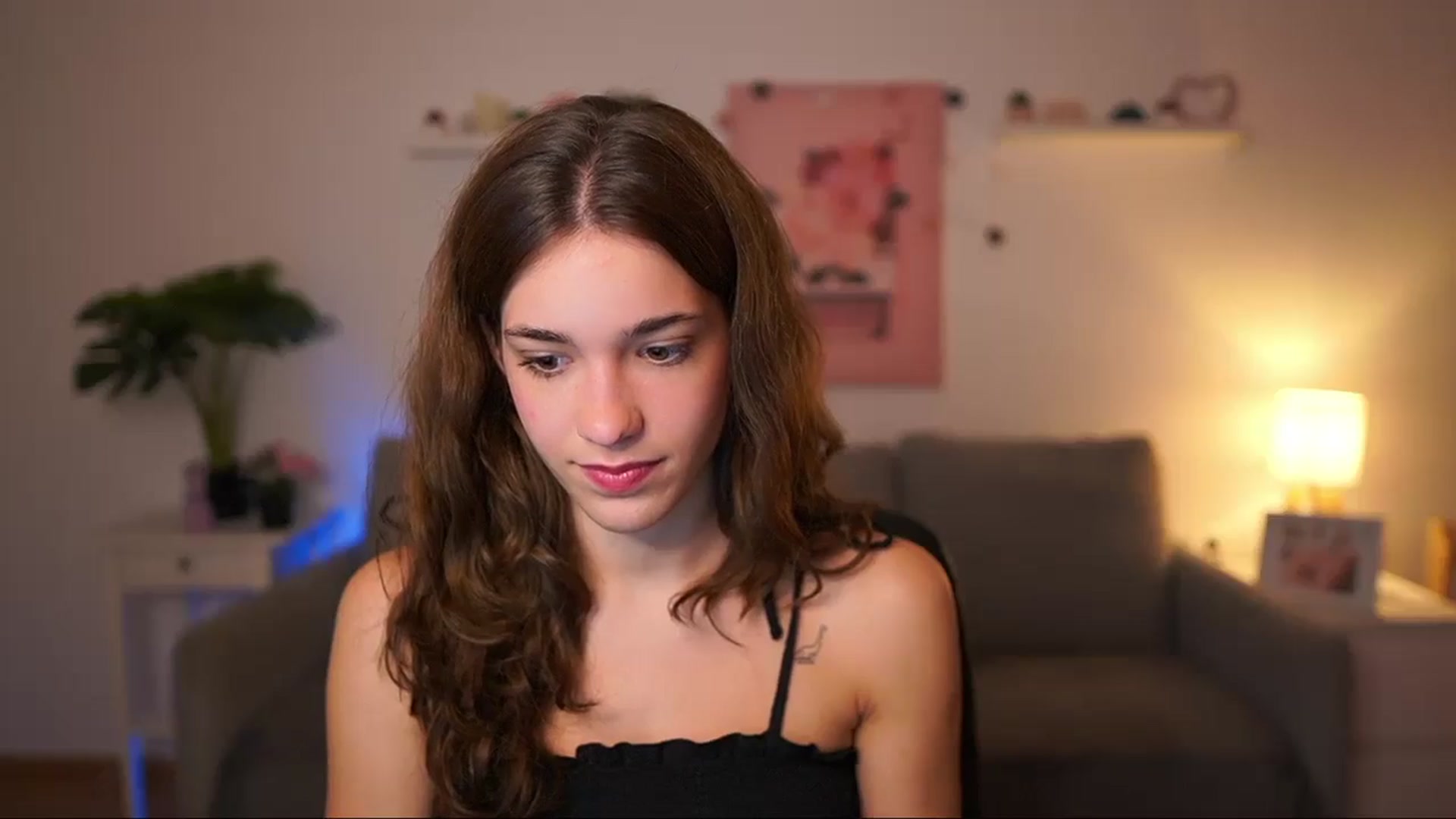 Gallery image thumbnail from Kissiecat's myfreecams stream on, 09/20/2025, 18:24 image 17 of 20