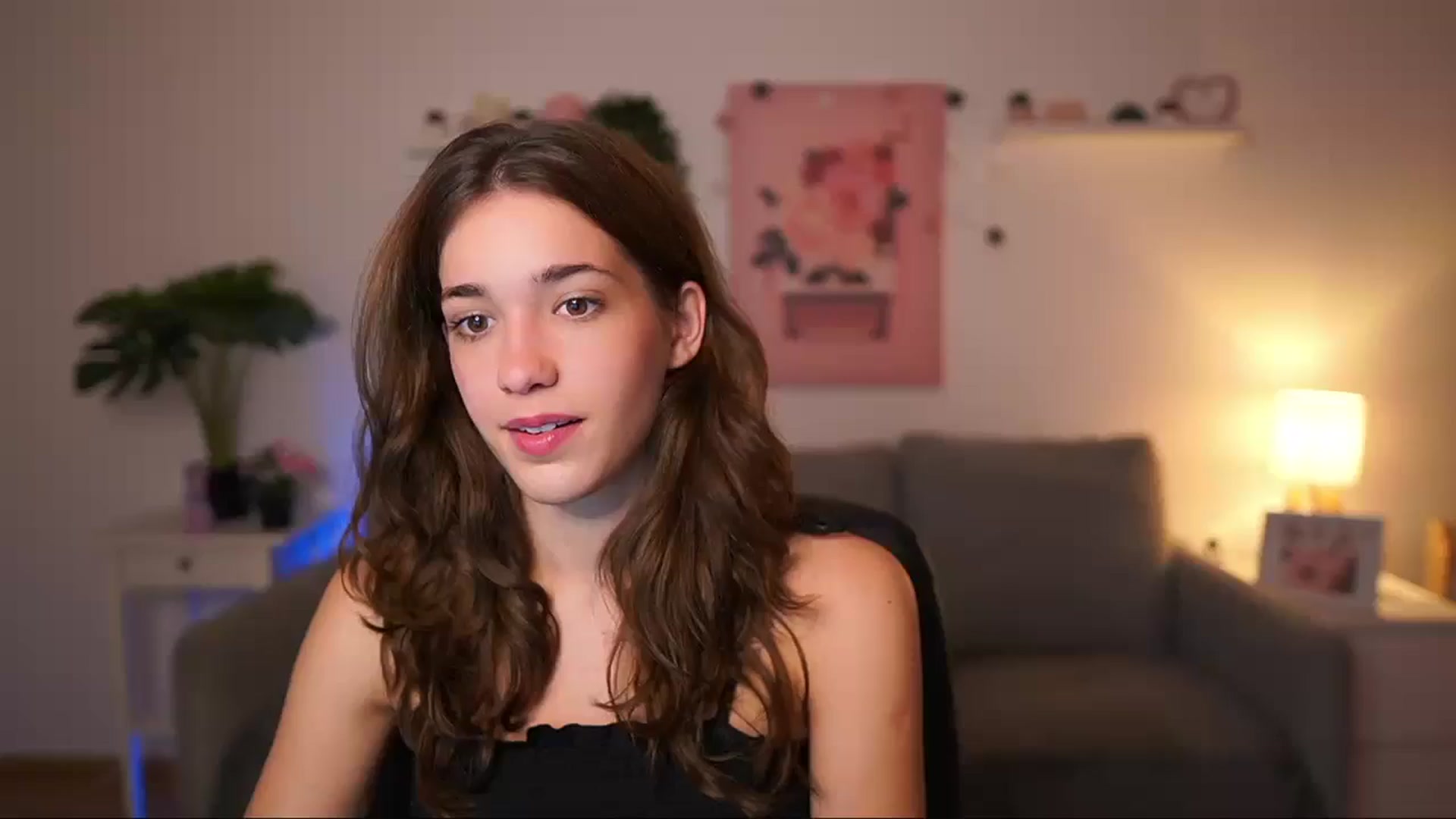 Gallery image thumbnail from Kissiecat's myfreecams stream on, 09/20/2025, 18:24 image 8 of 20