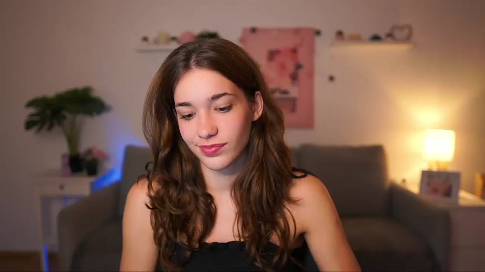 Gallery image thumbnail from Kissiecat's myfreecams stream on, 09/20/2025, 18:24 image 9 of 20