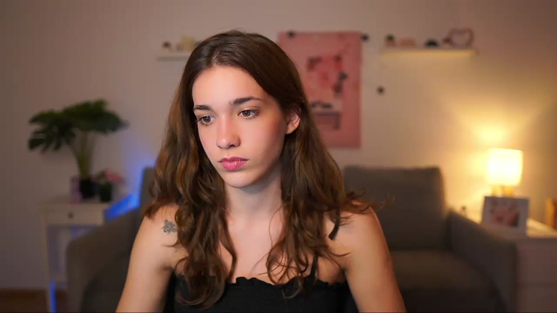 Gallery image thumbnail from Kissiecat's myfreecams stream on, 09/20/2025, 20:02 image 17 of 20